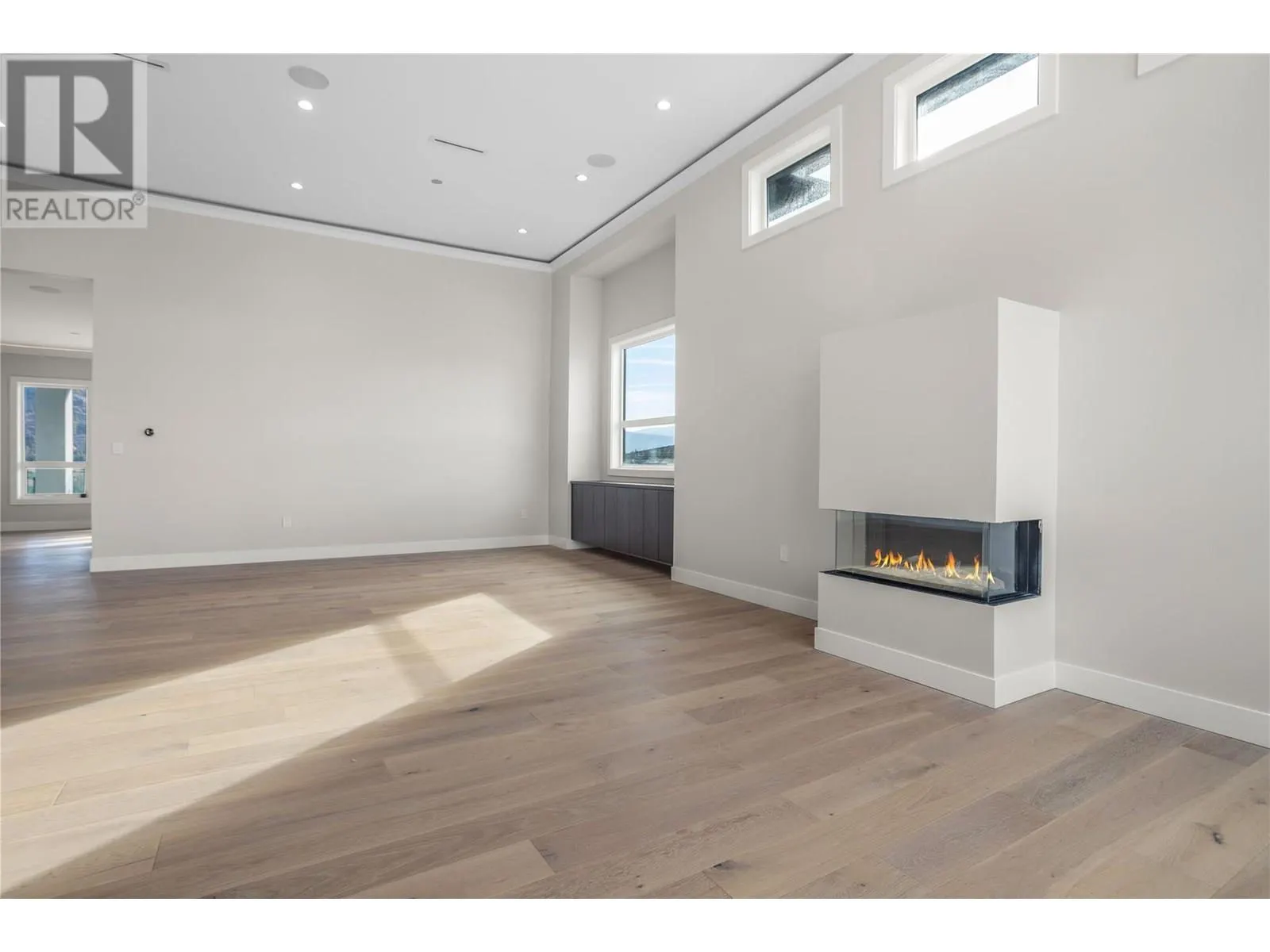 647 Carnoustie Drive