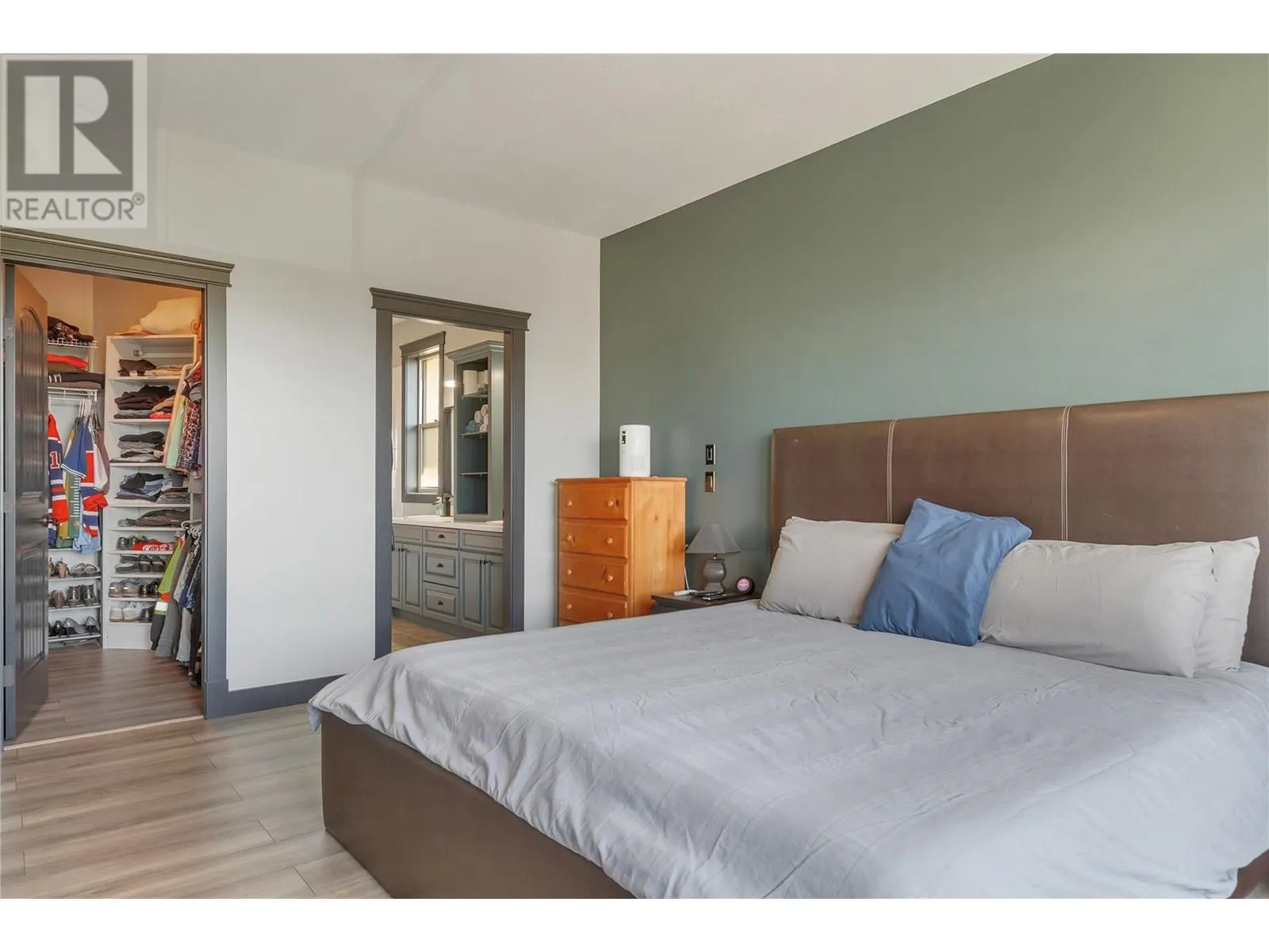 1008 Mt. Begbie Drive