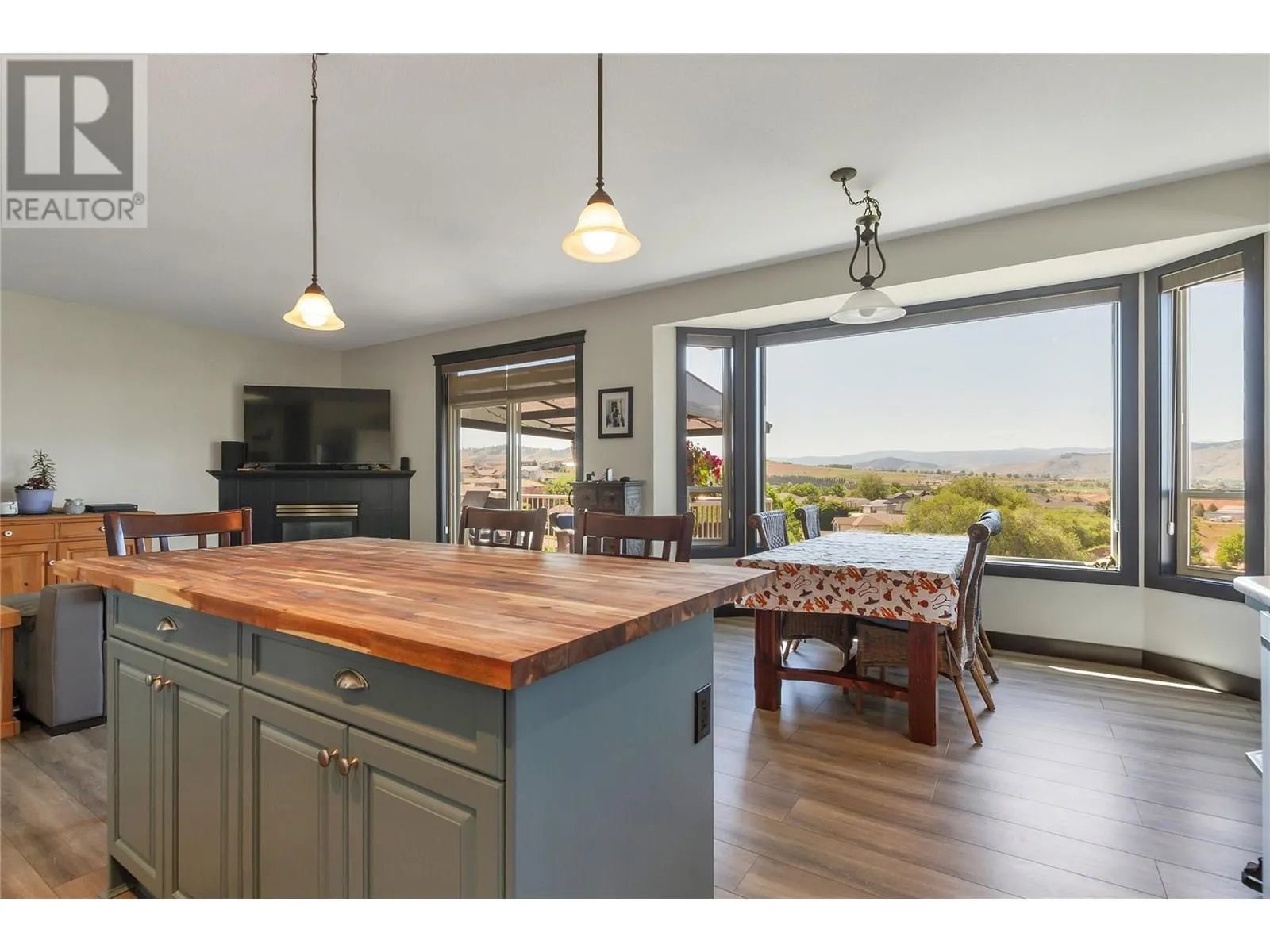 1008 Mt. Begbie Drive
