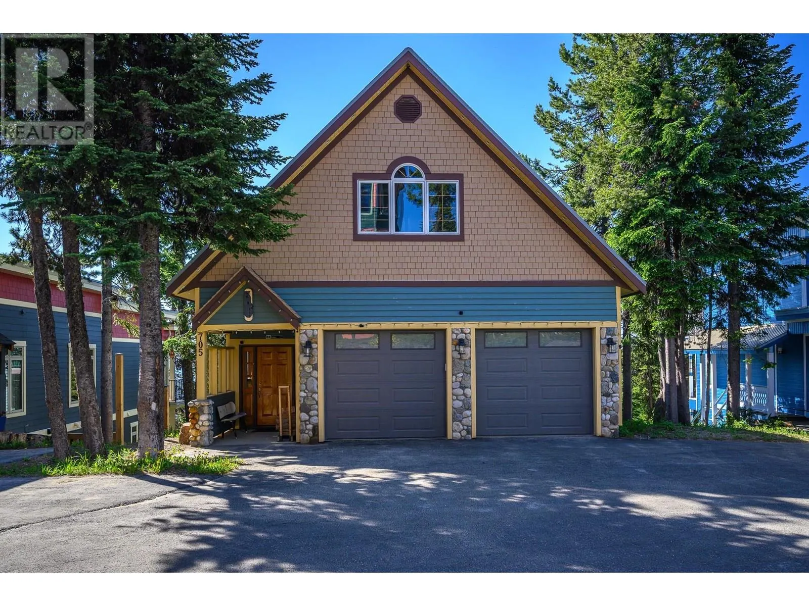 705 Monashee Road