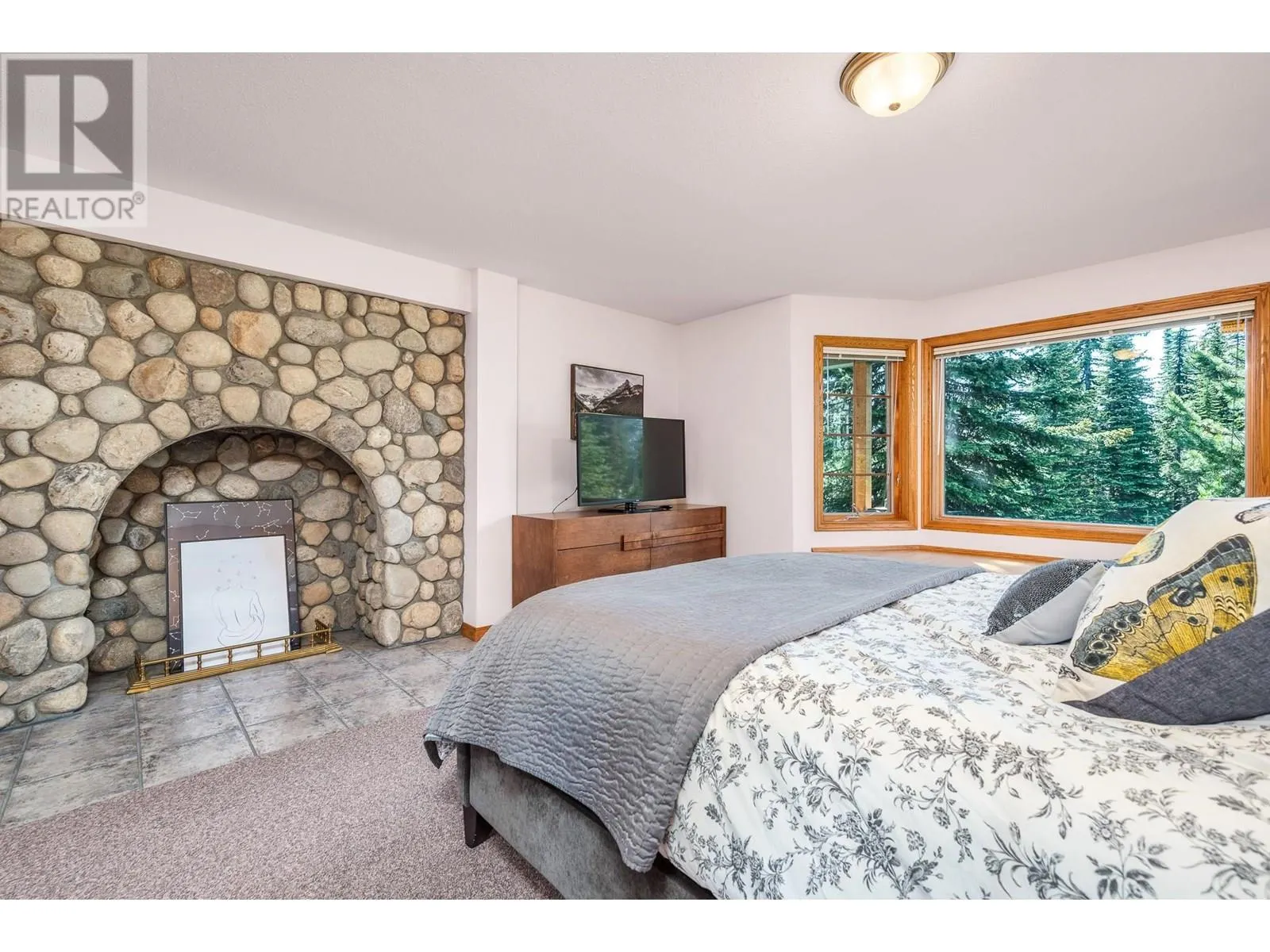 705 Monashee Road
