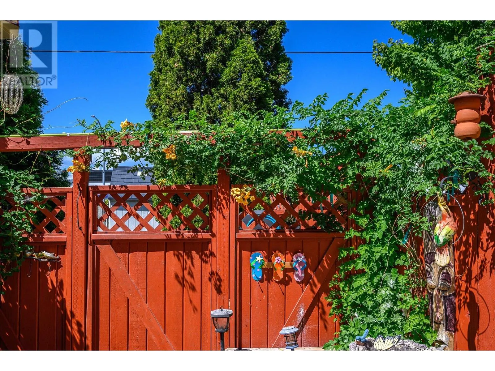 1041 11 Avenue Unit# 3