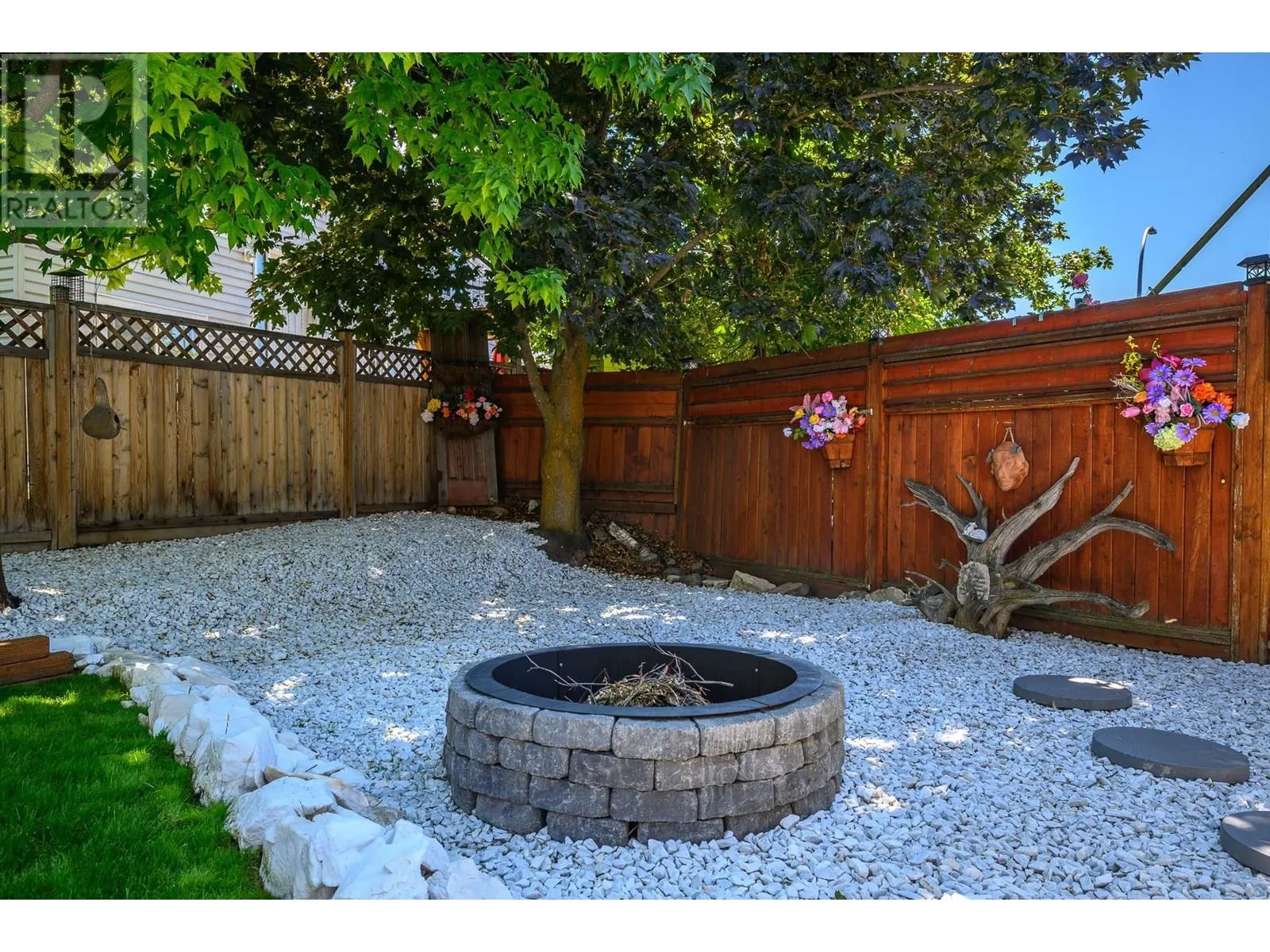 1041 11 Avenue Unit# 3