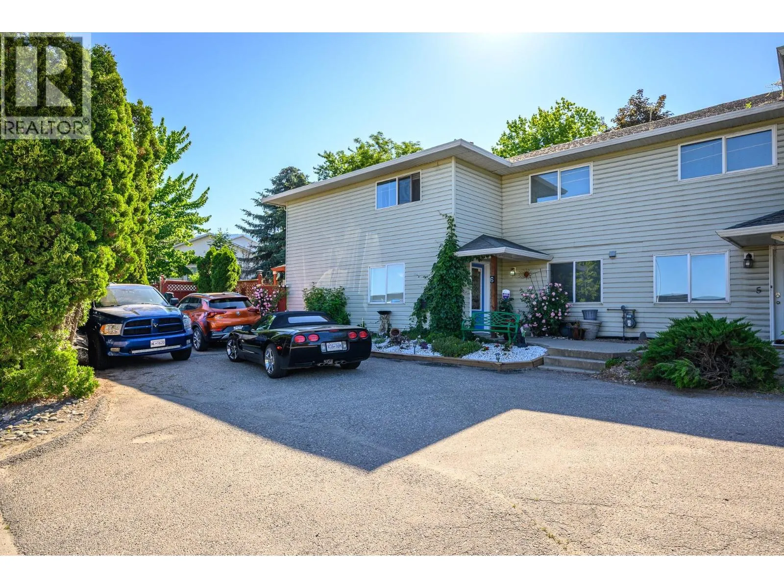 1041 11 Avenue Unit# 3
