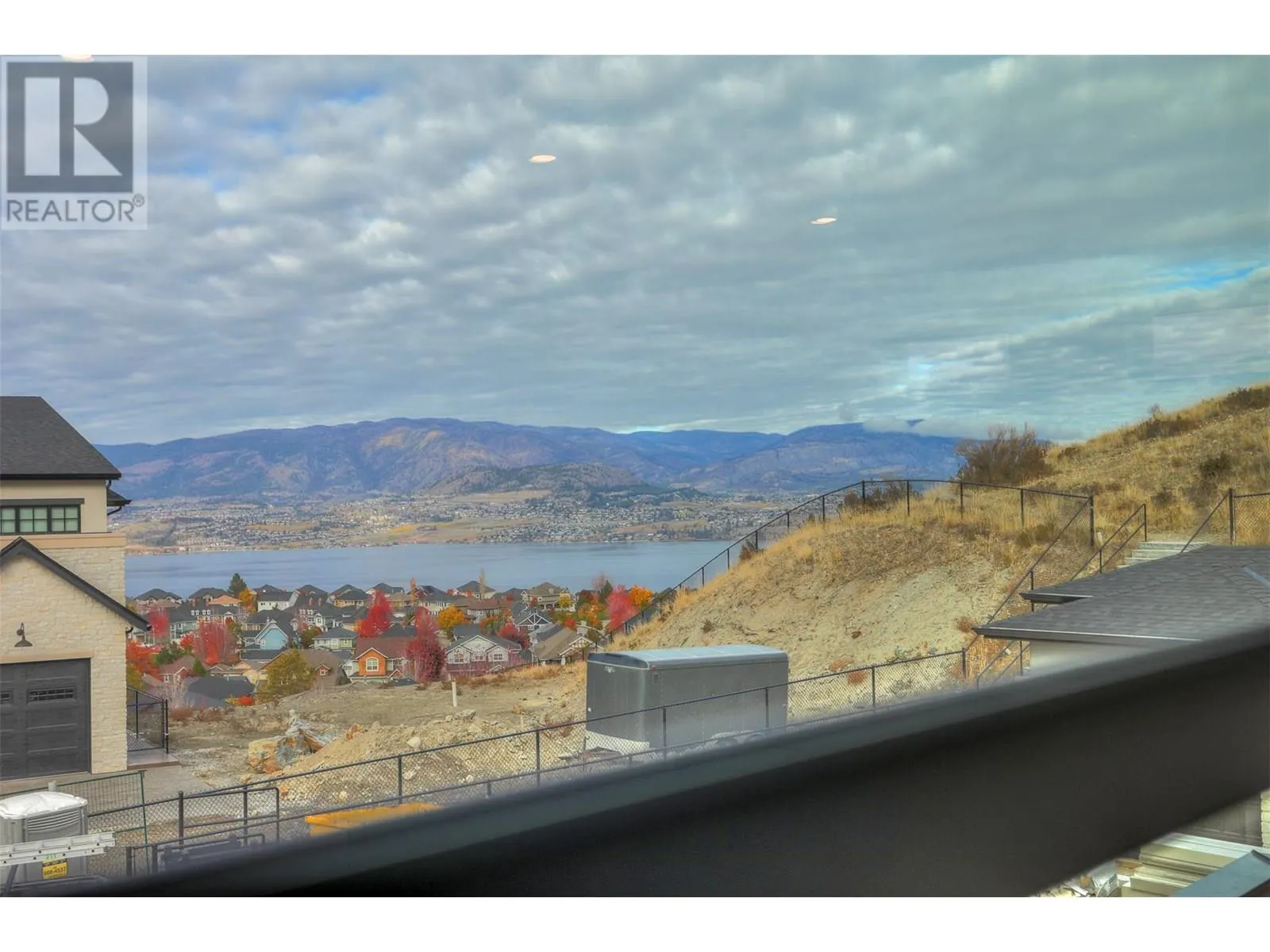 5533 Foothill Court
