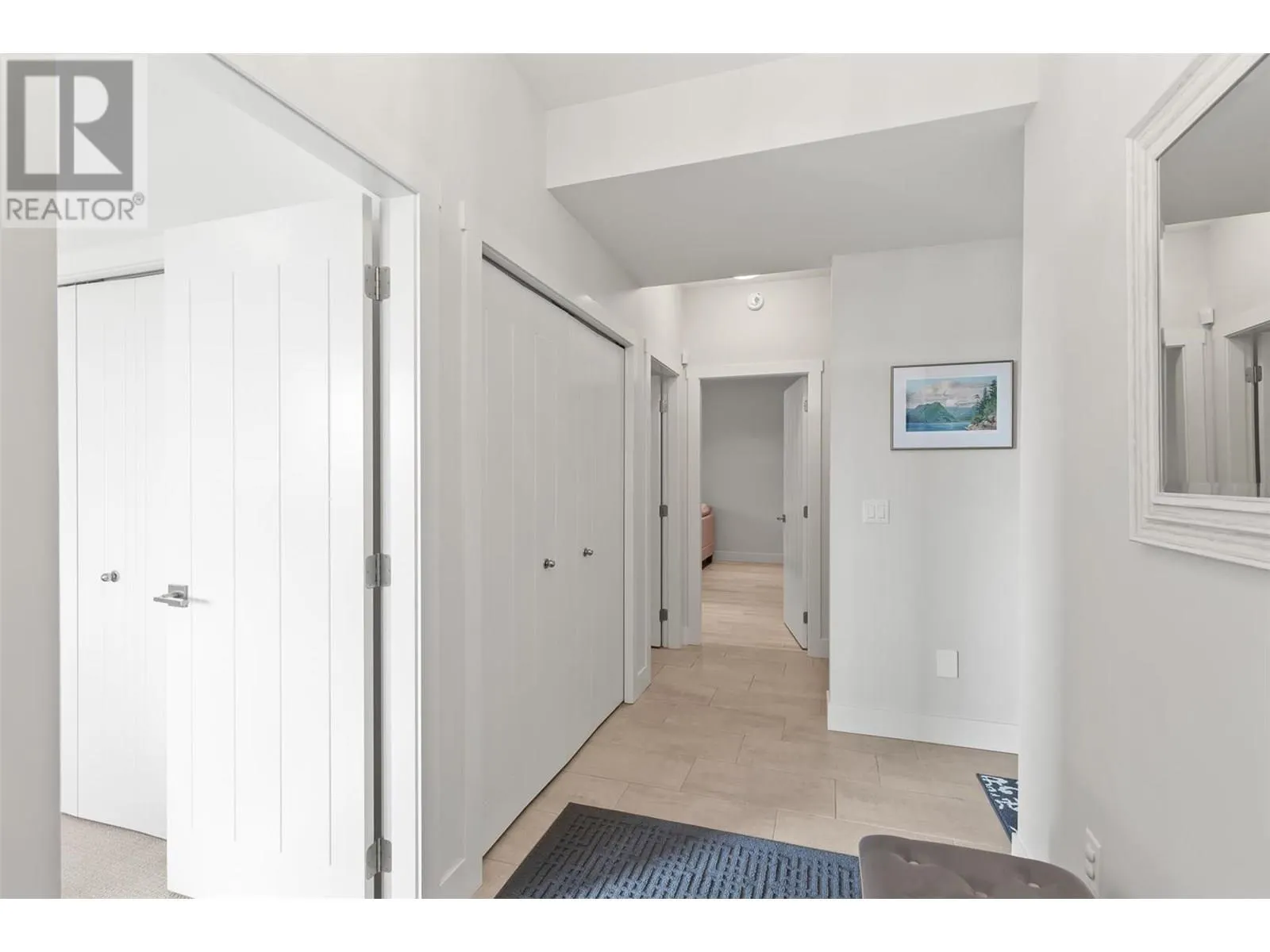 2612 Paramount Drive