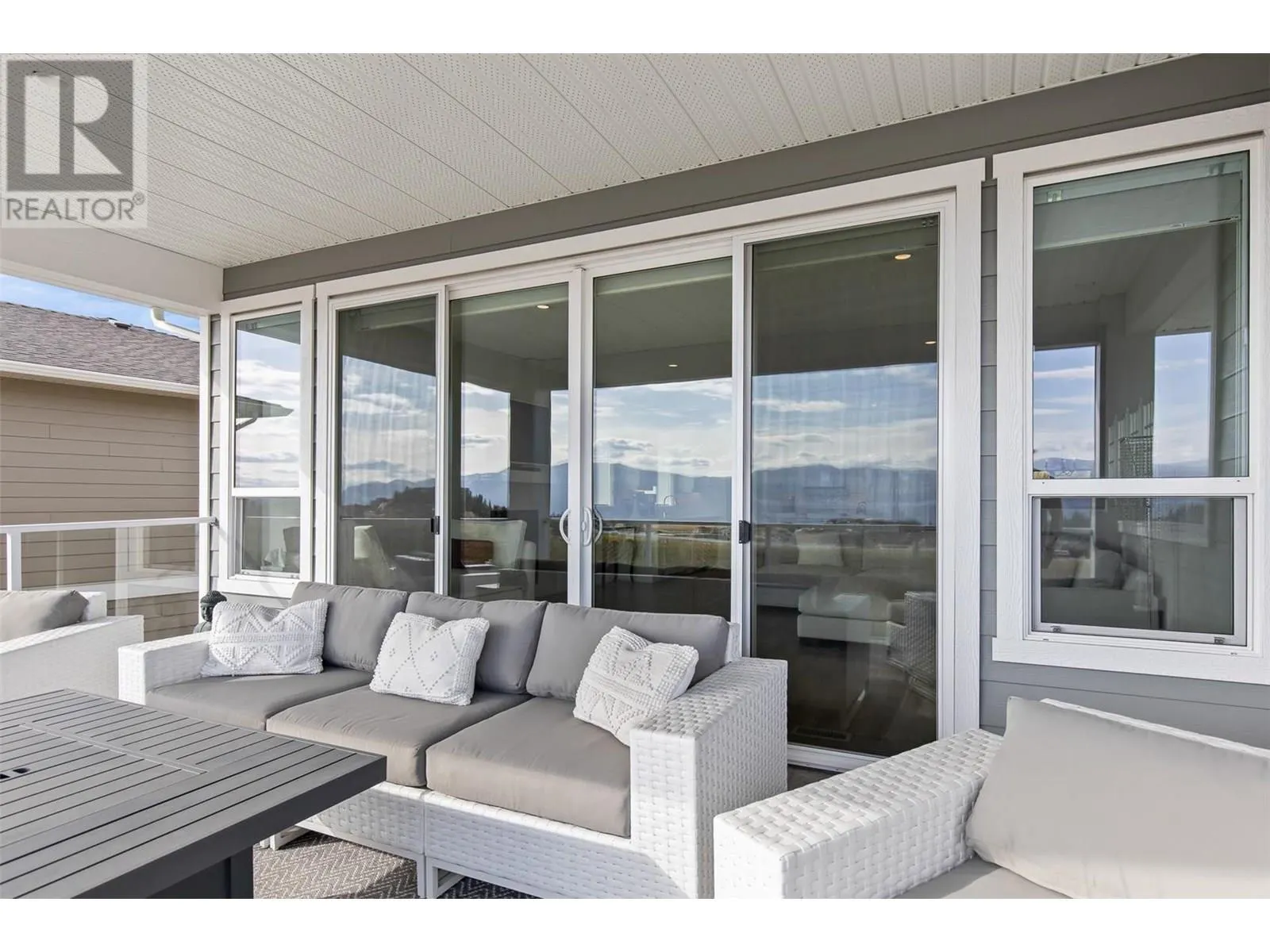 2612 Paramount Drive