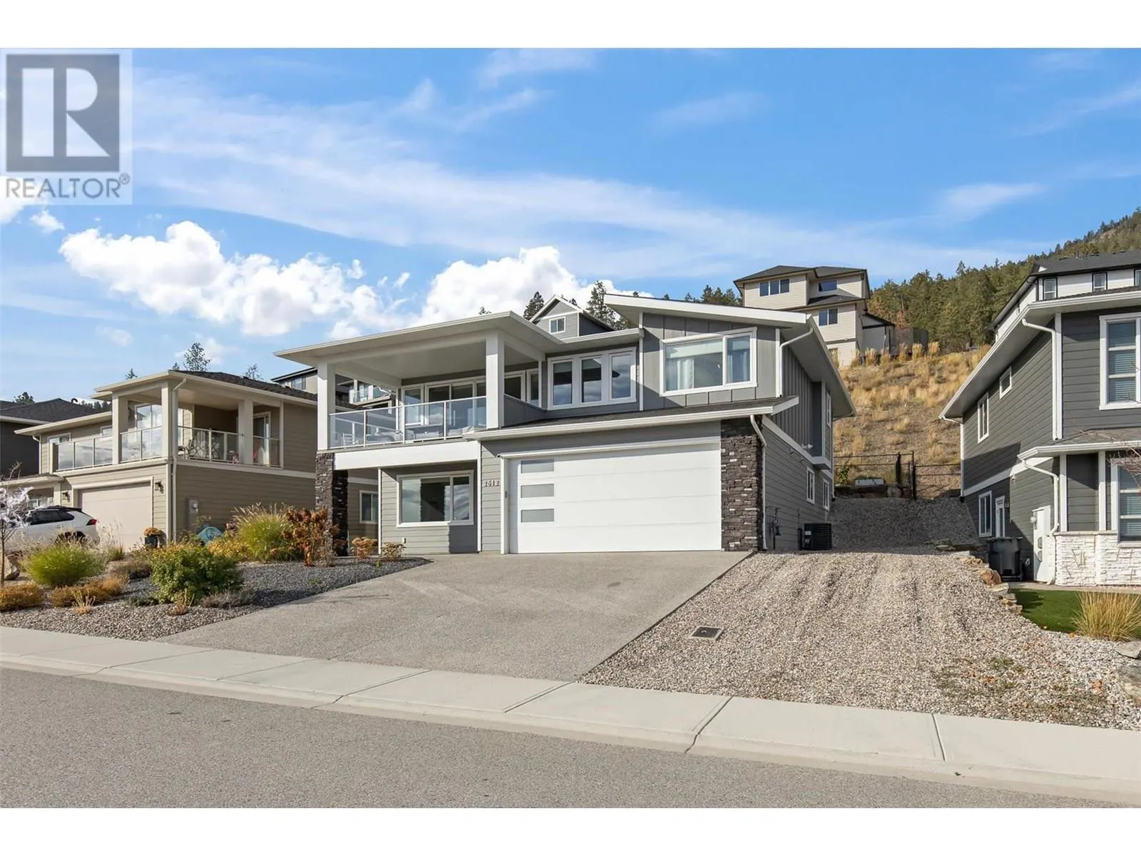 2612 Paramount Drive