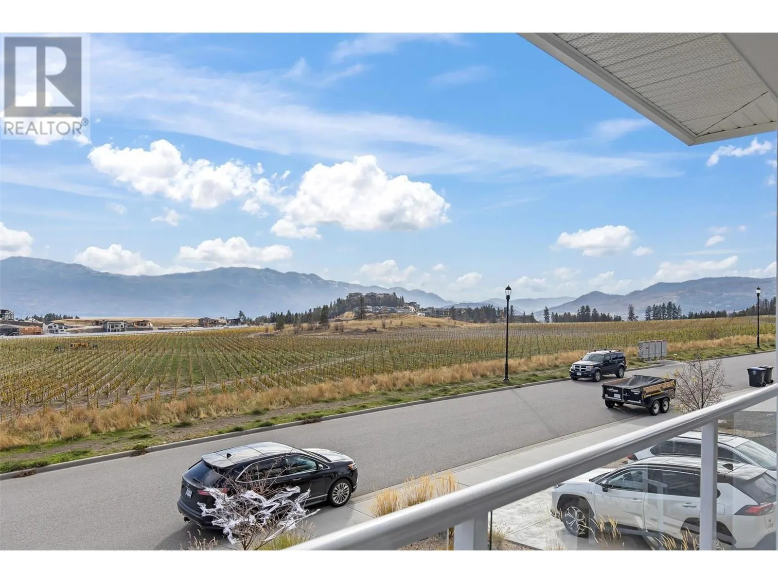 2612 Paramount Drive