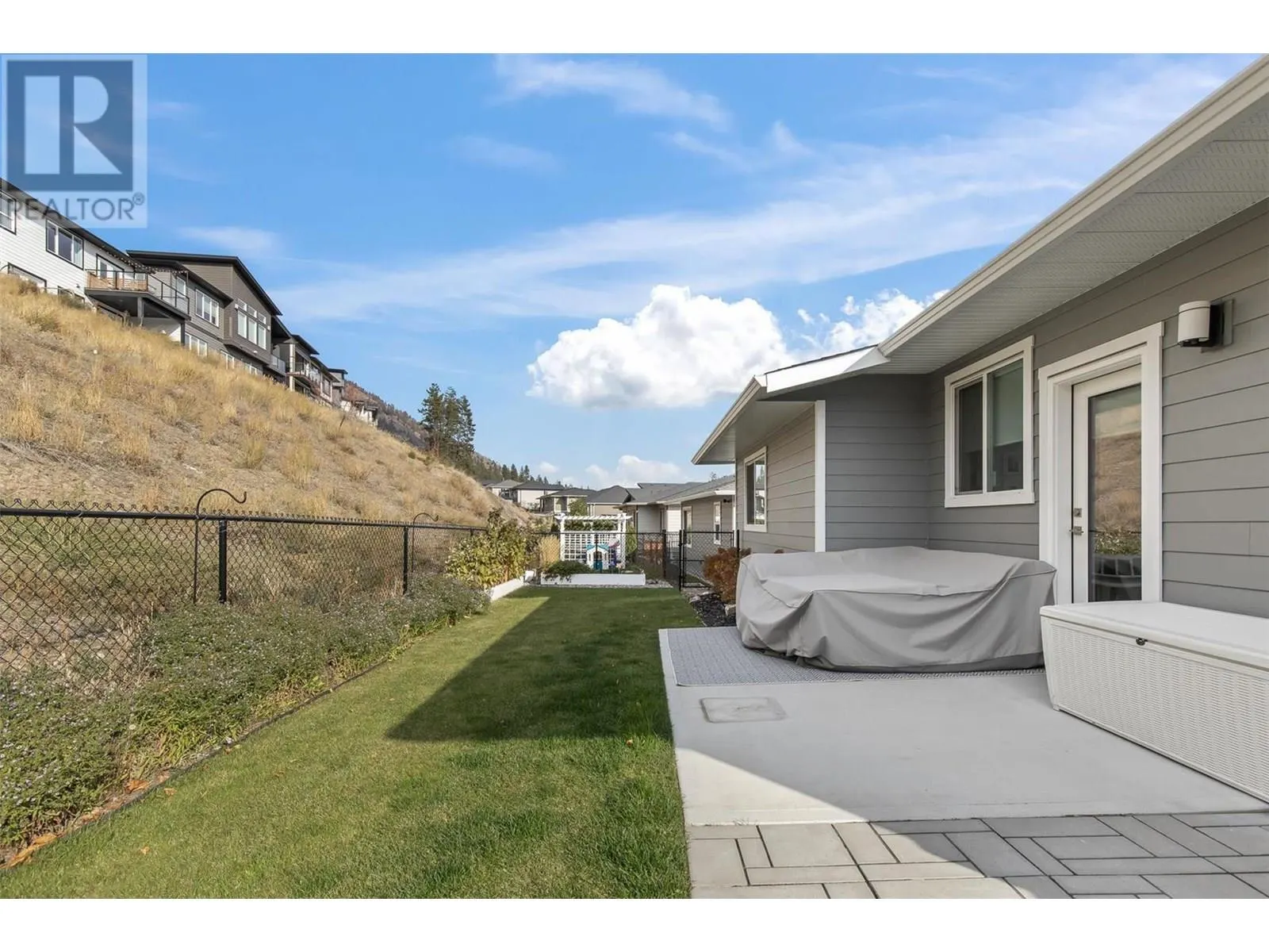 2612 Paramount Drive