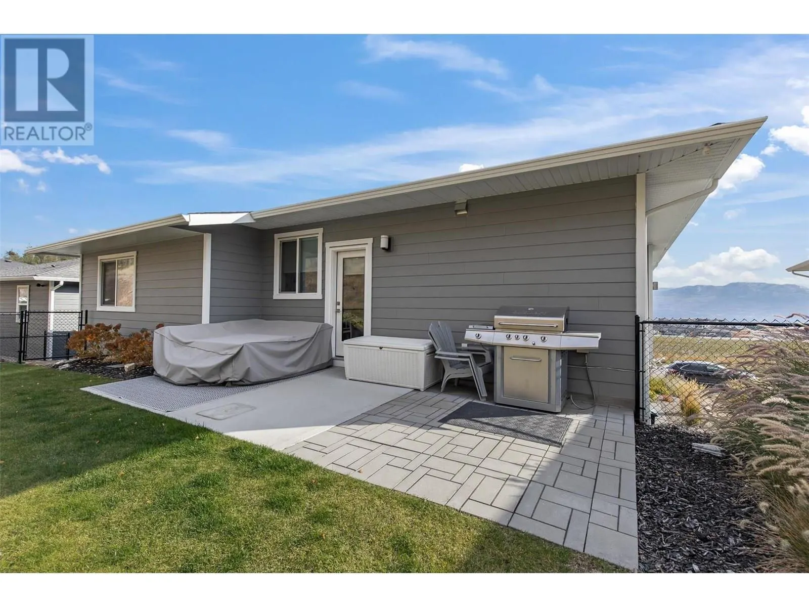 2612 Paramount Drive