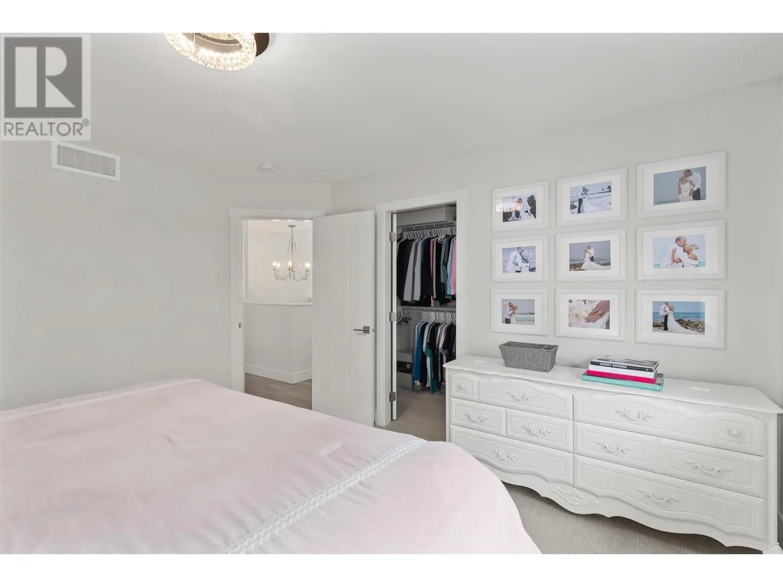 2612 Paramount Drive