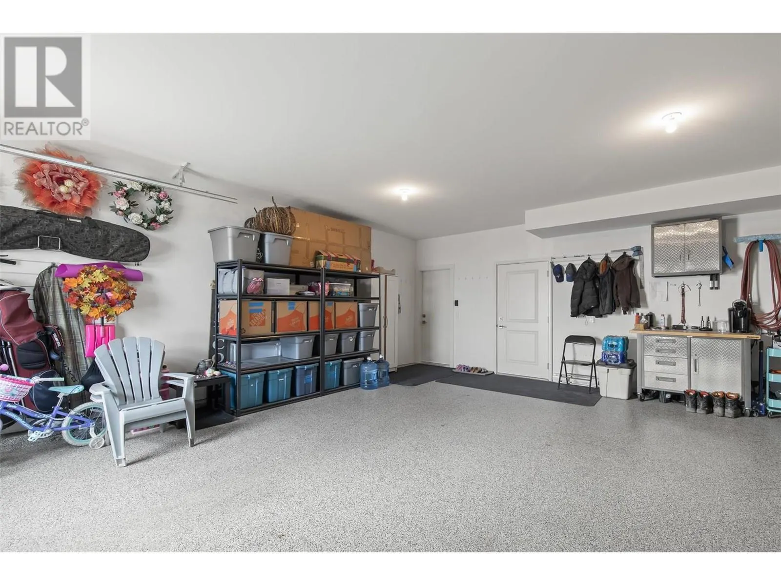 2612 Paramount Drive