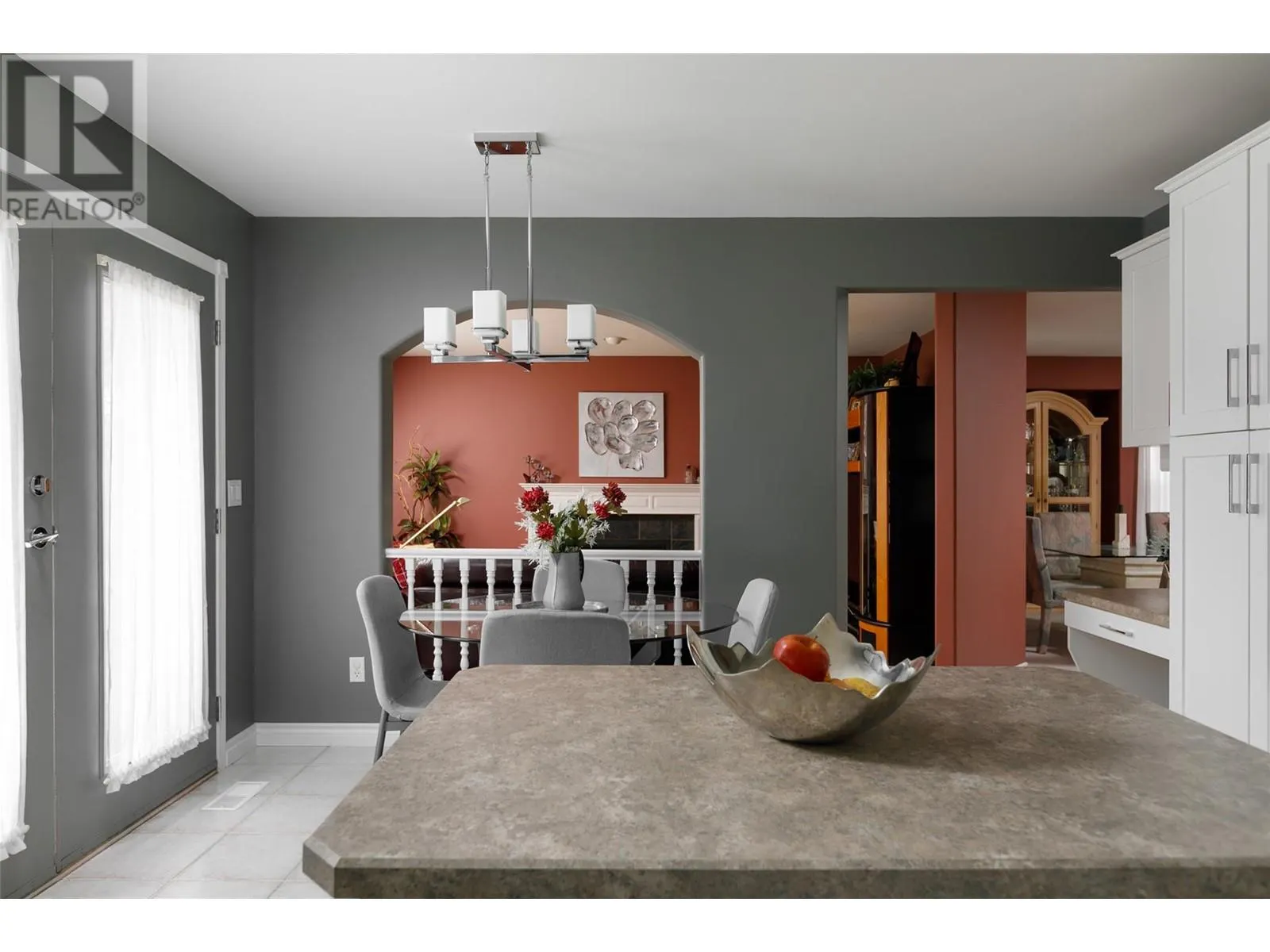 1043 Caledonia Way