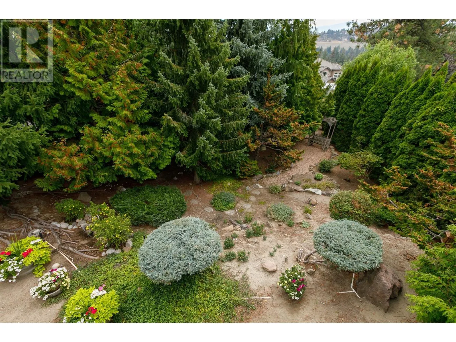 1043 Caledonia Way