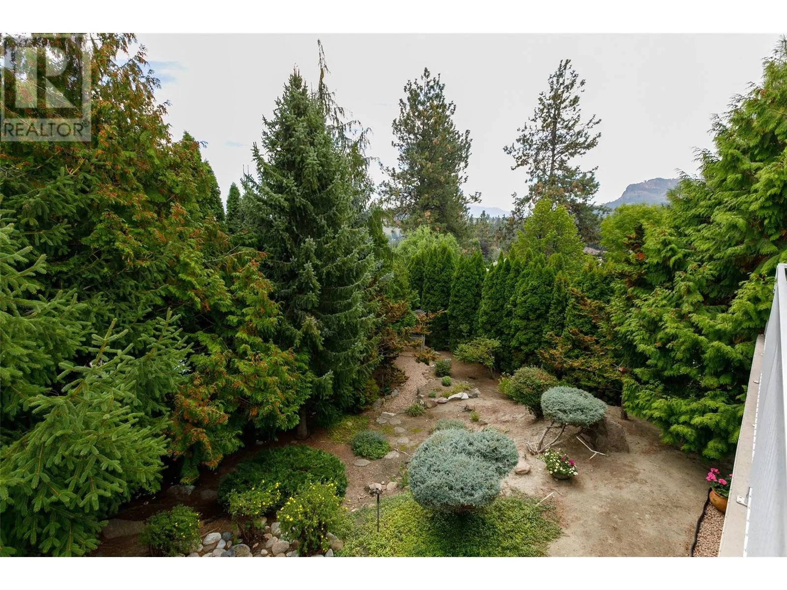 1043 Caledonia Way