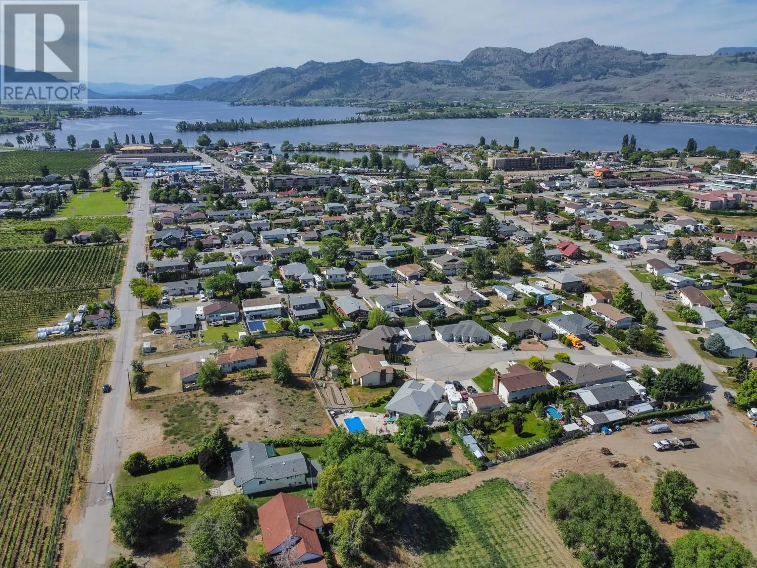 7012 TAMARACK Drive