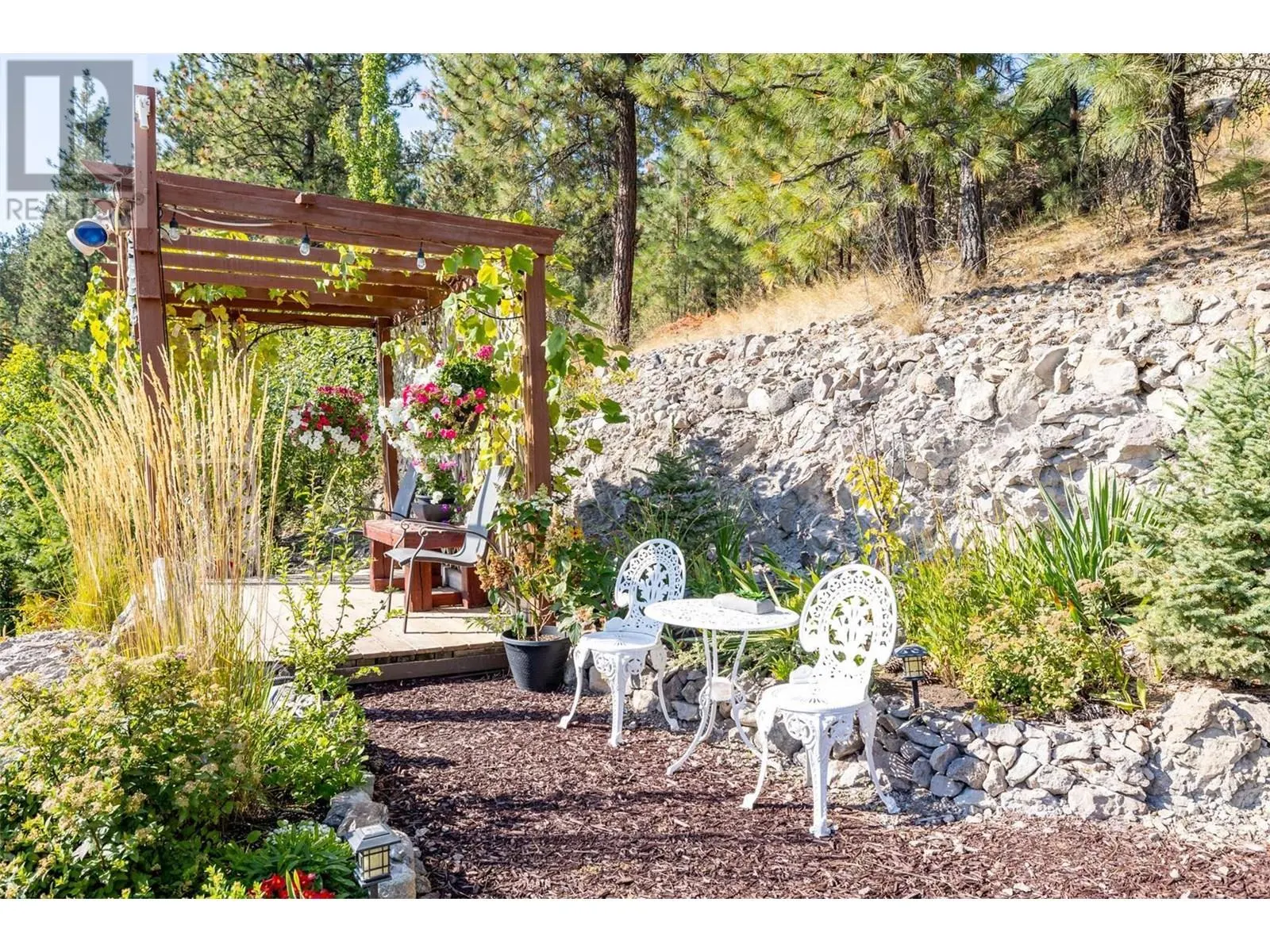 1056 Caledonia Way