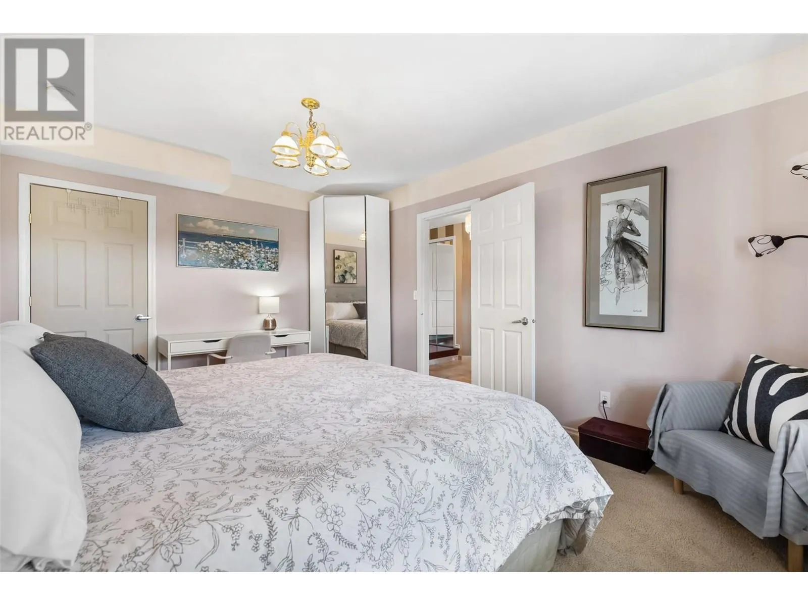 1056 Caledonia Way