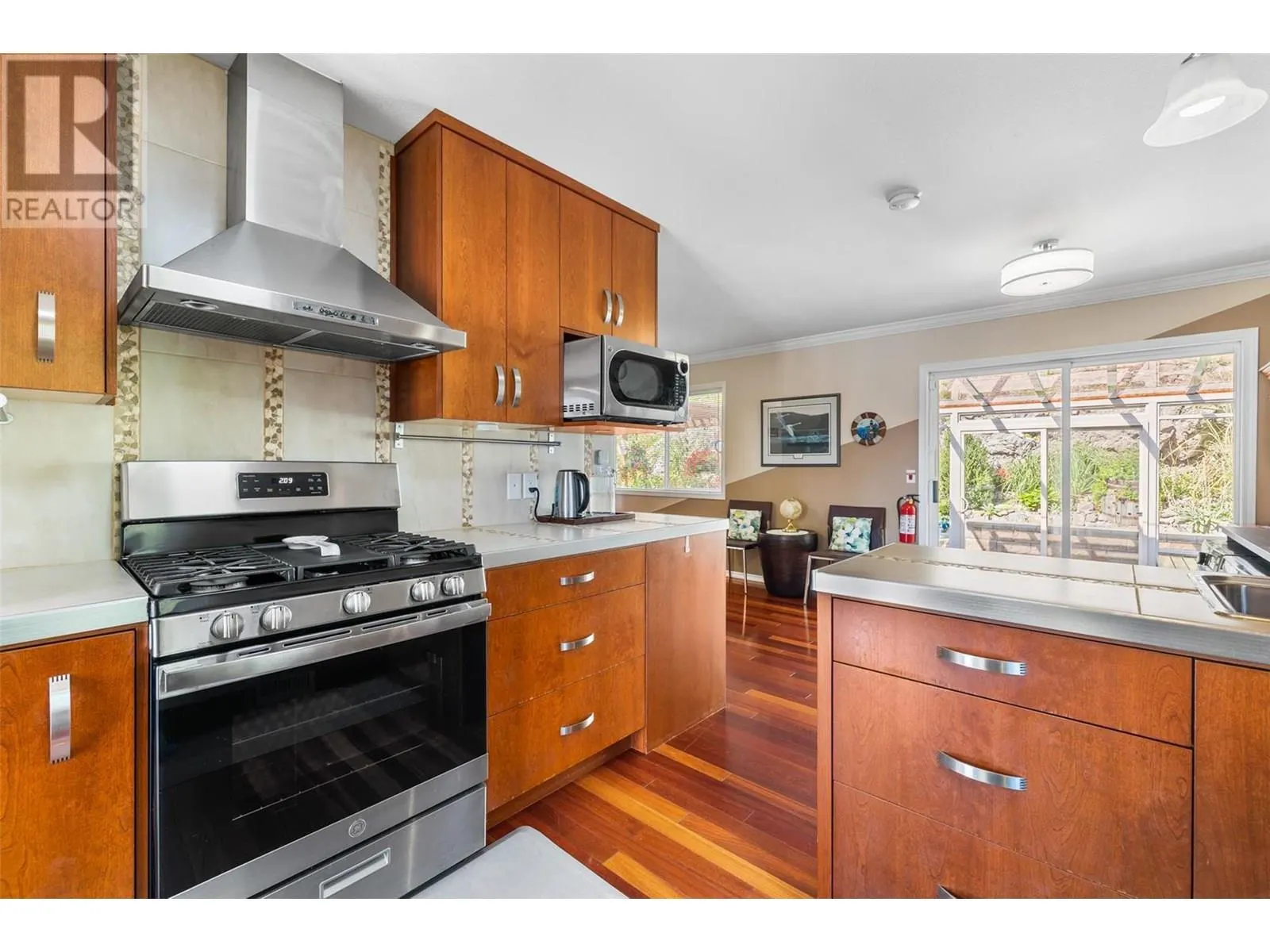 1056 Caledonia Way