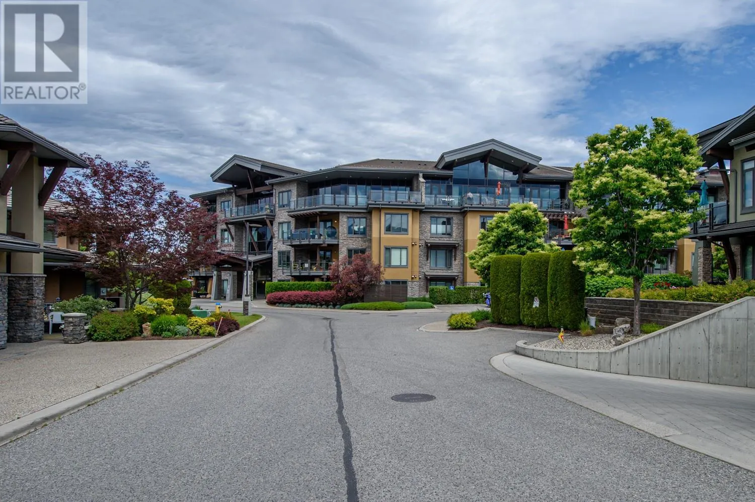 580 Sarsons Road Unit# 401