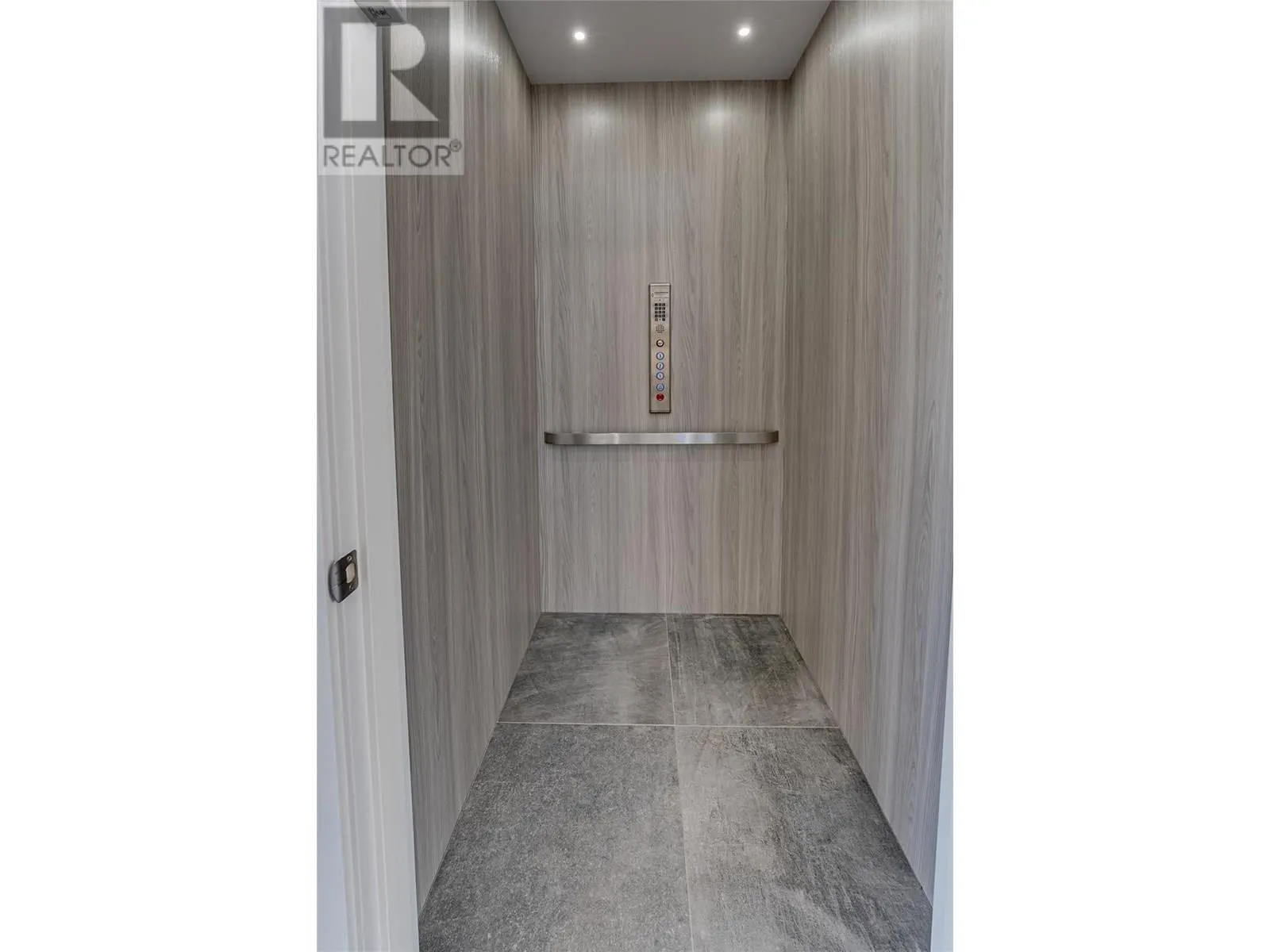 18451 Crystal Waters Road Unit# 20