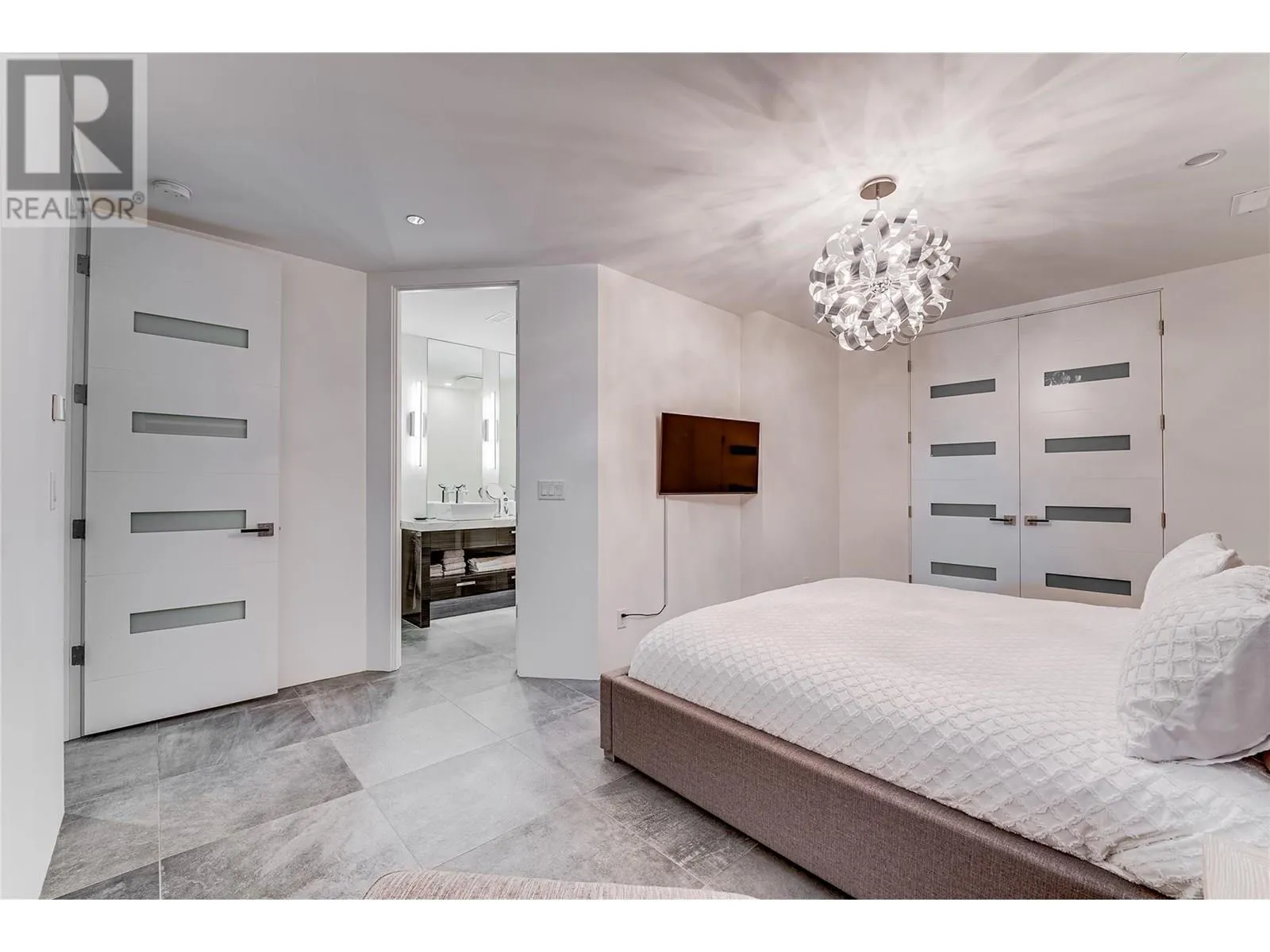 18451 Crystal Waters Road Unit# 20