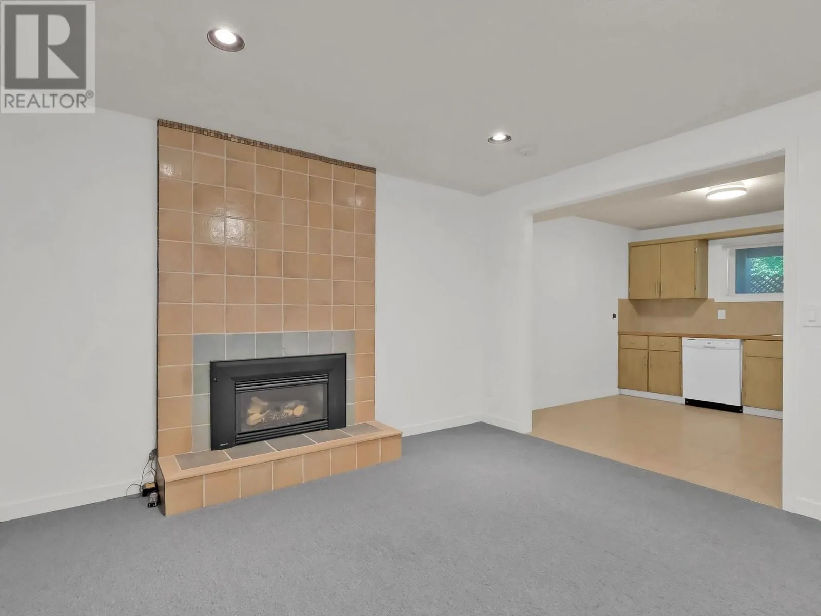 3124 Cox Road