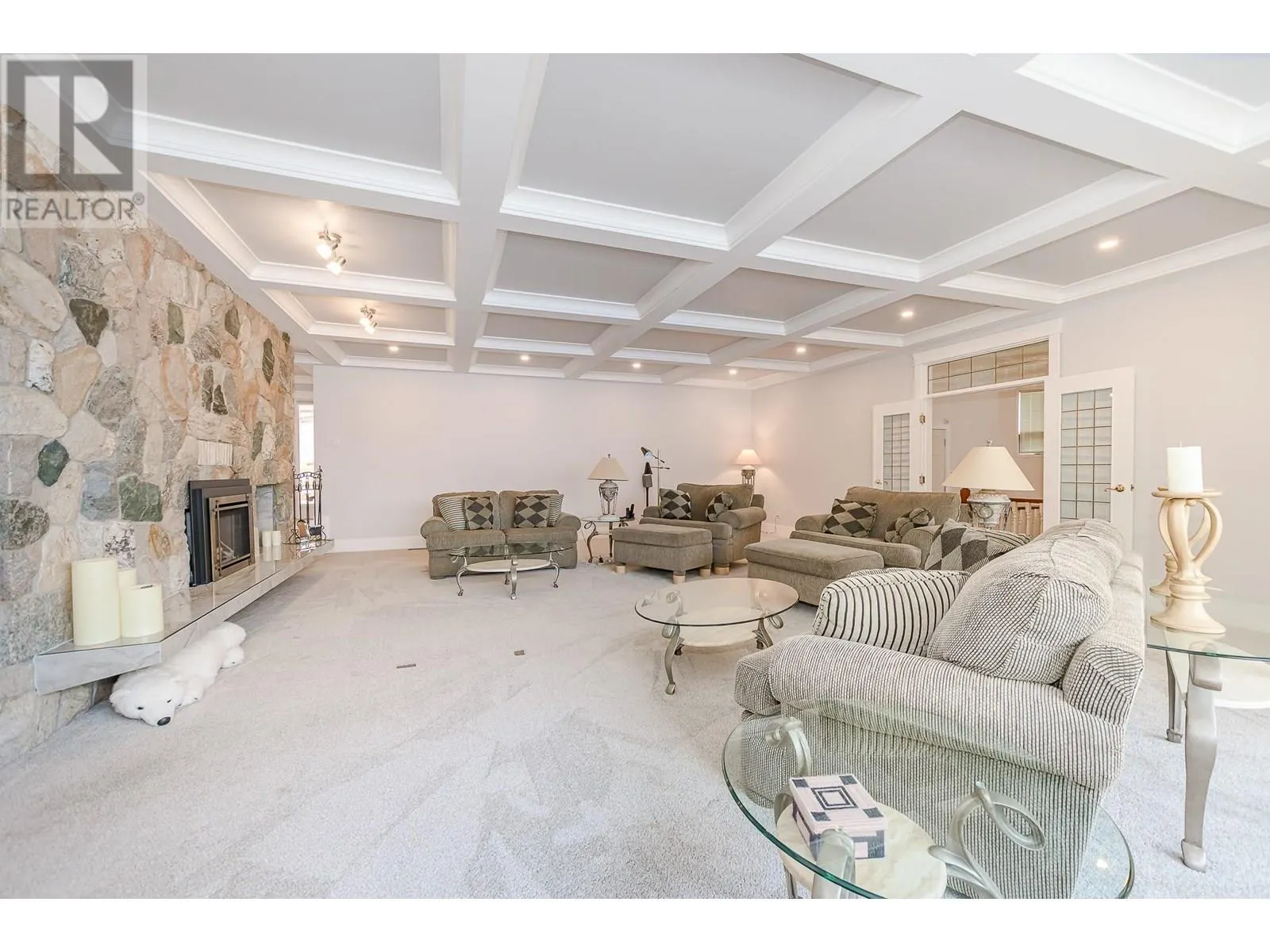 957 Garroway Road