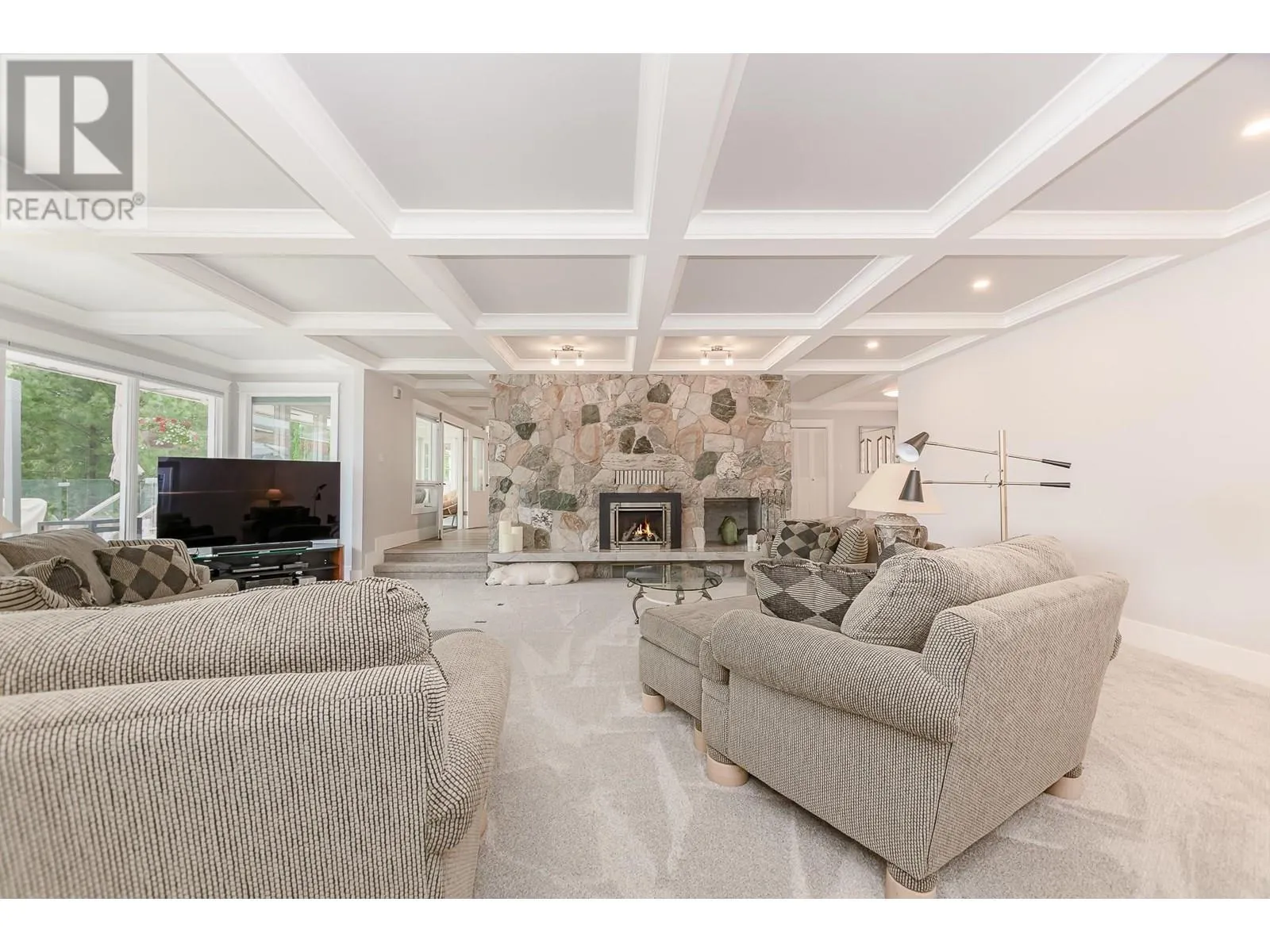 957 Garroway Road