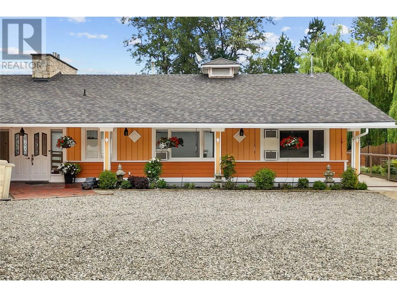 957 Garroway Road