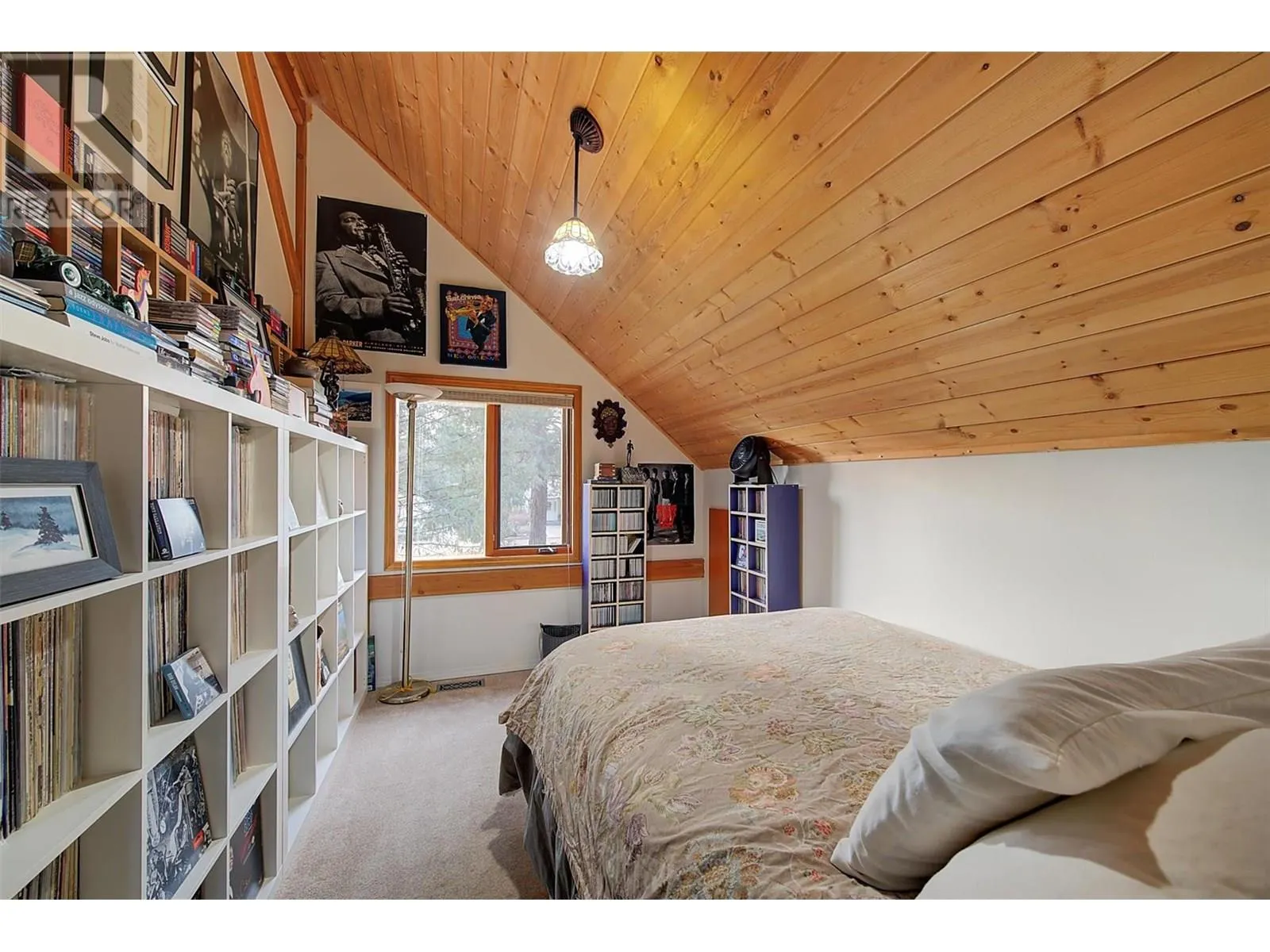 346 Hummingbird Avenue