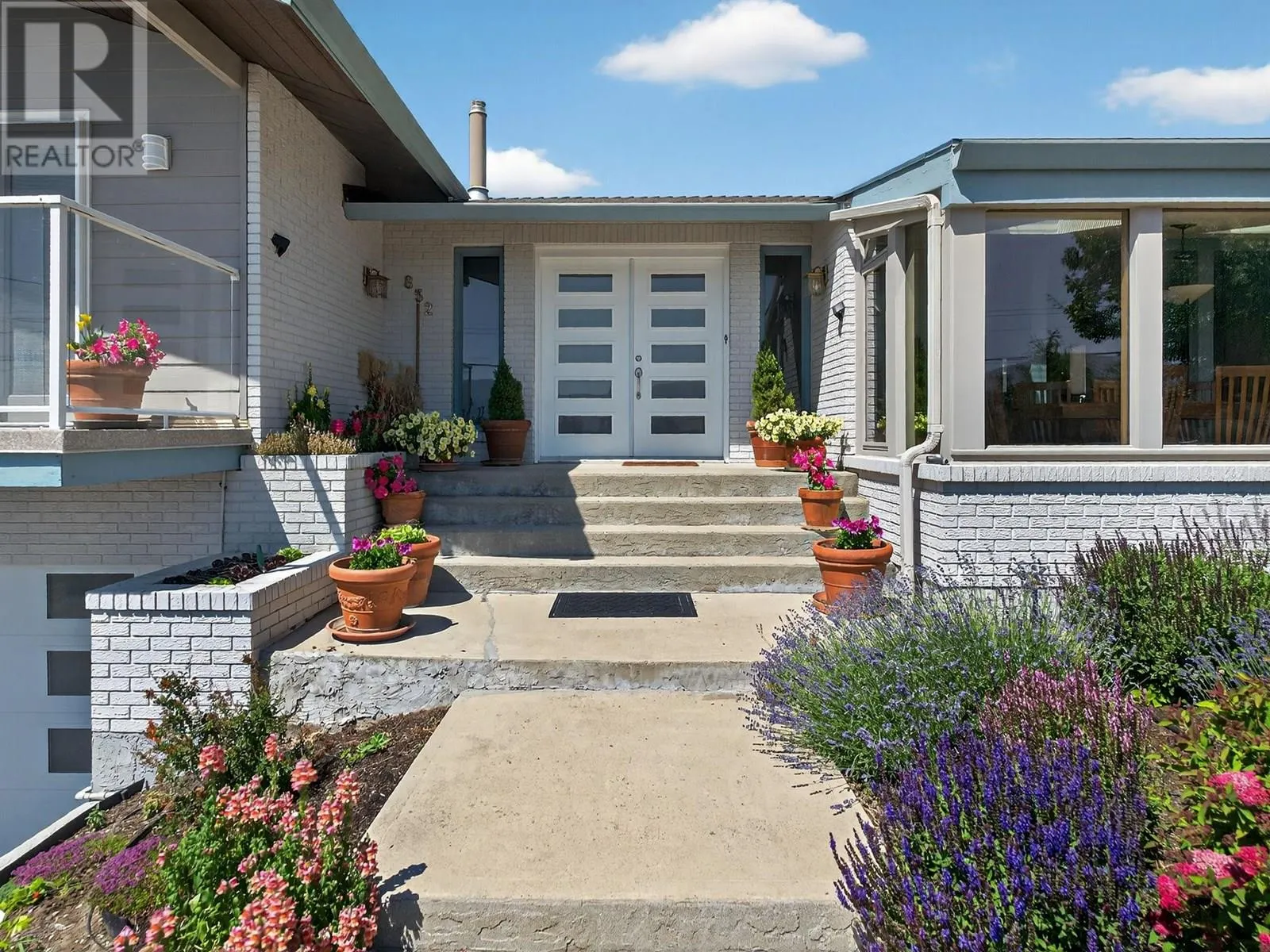 832 Montigny Road