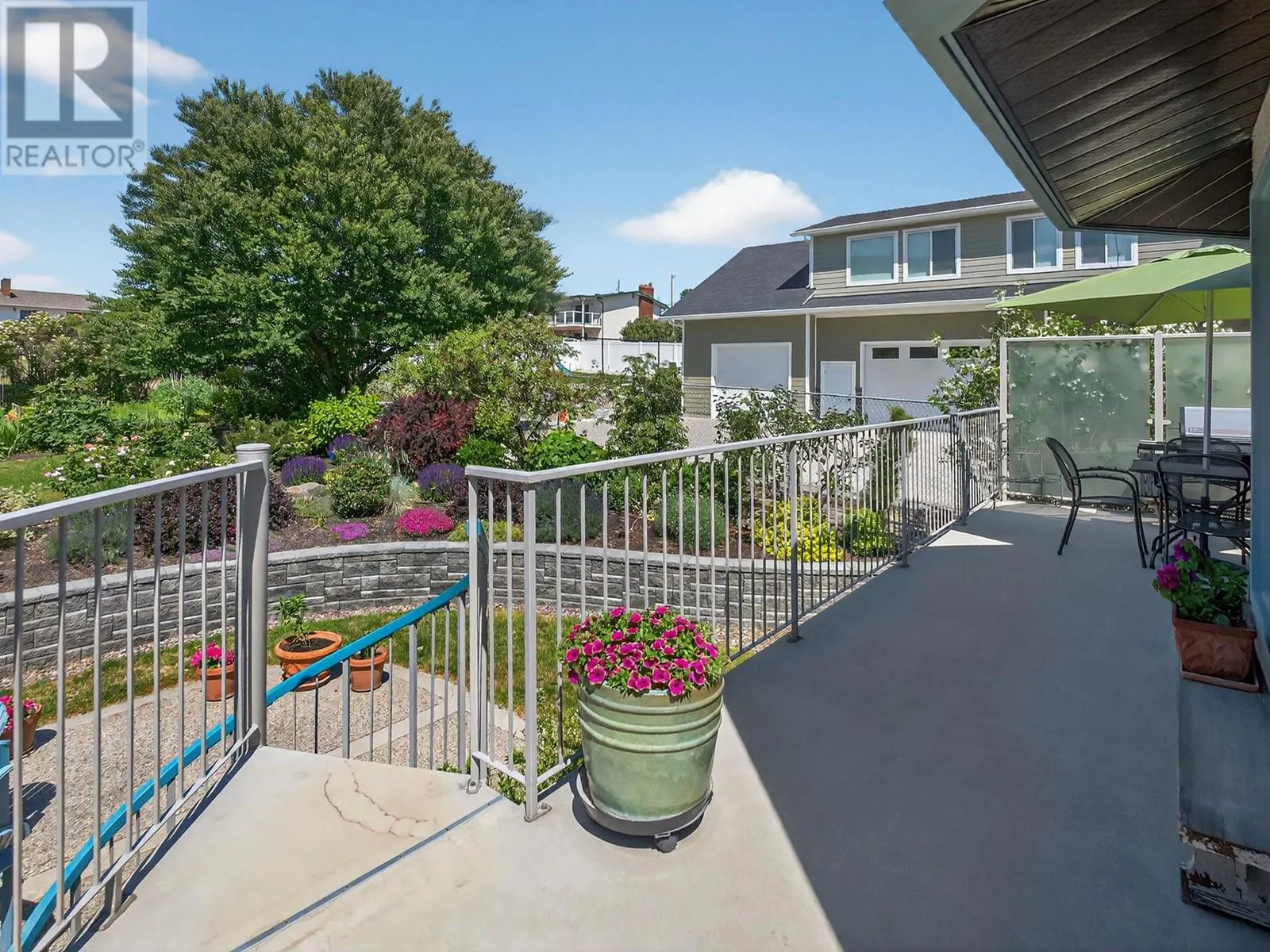 832 Montigny Road