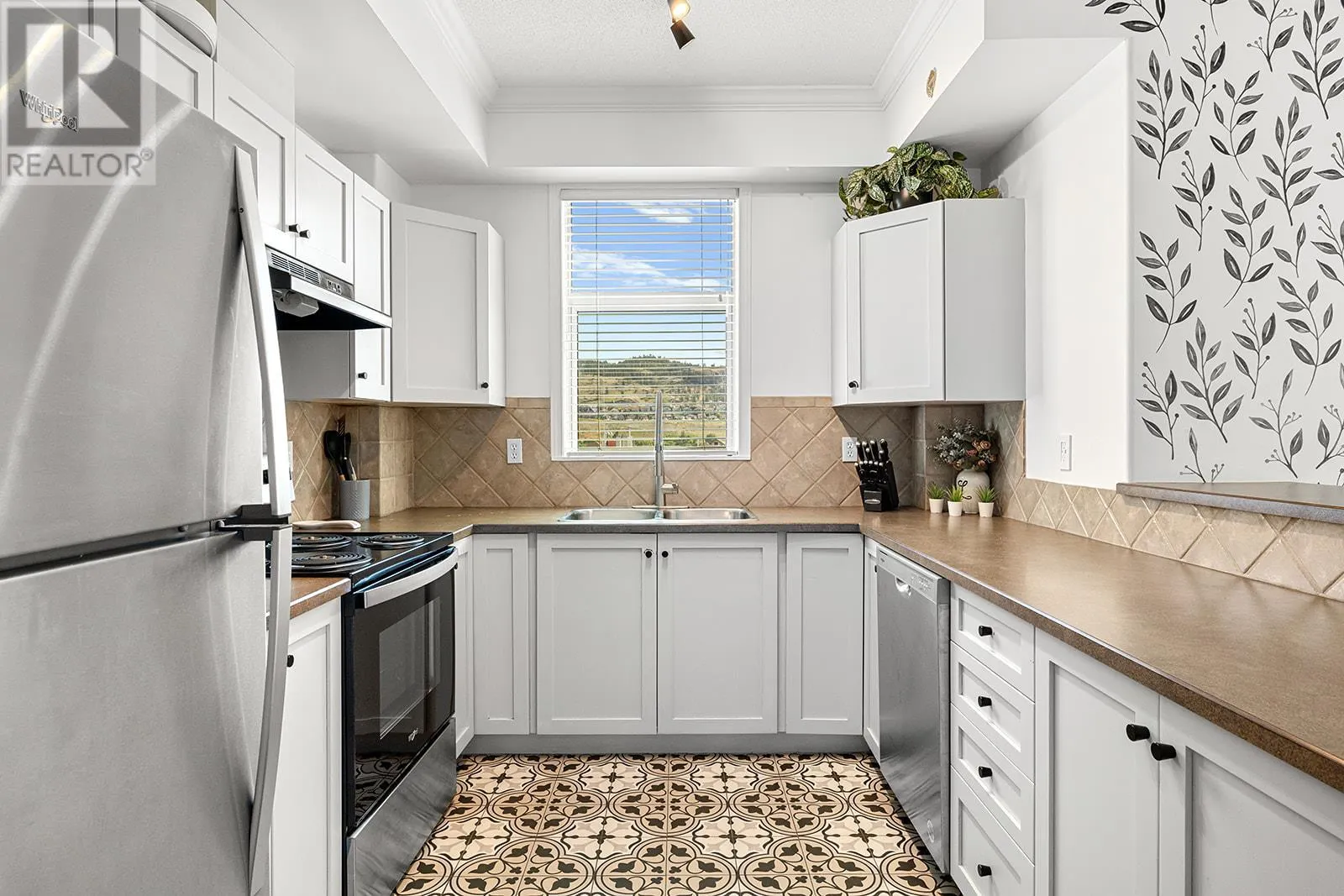 1128 Sunset Drive Unit# 703