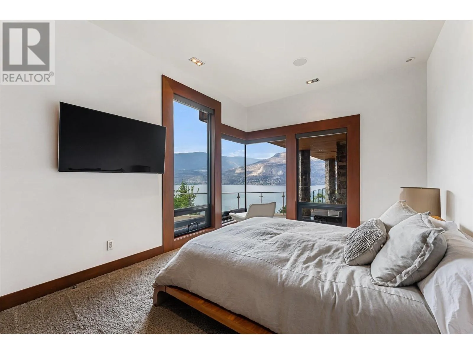 180 Sheerwater Court Unit# 23