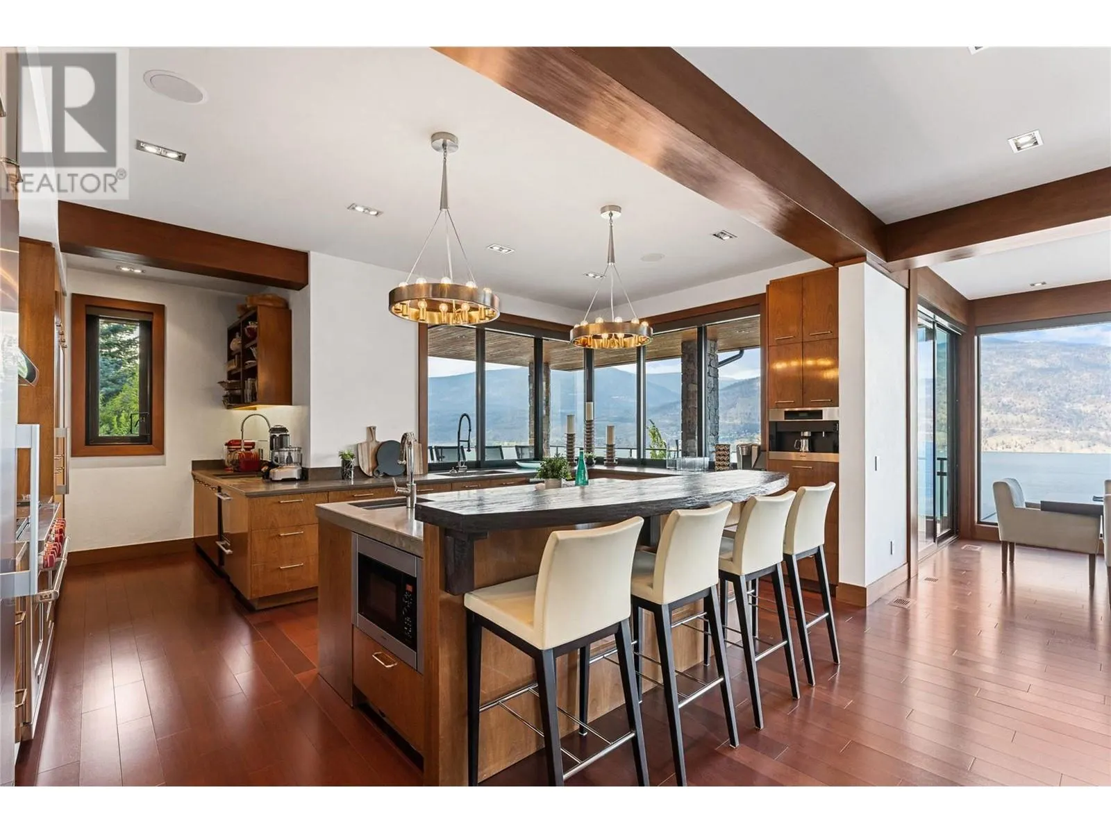180 Sheerwater Court Unit# 23