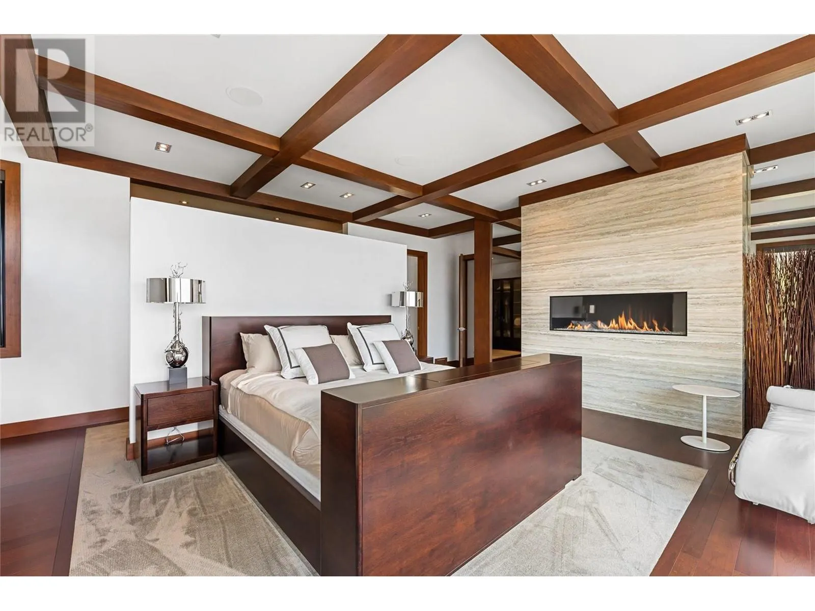 180 Sheerwater Court Unit# 23