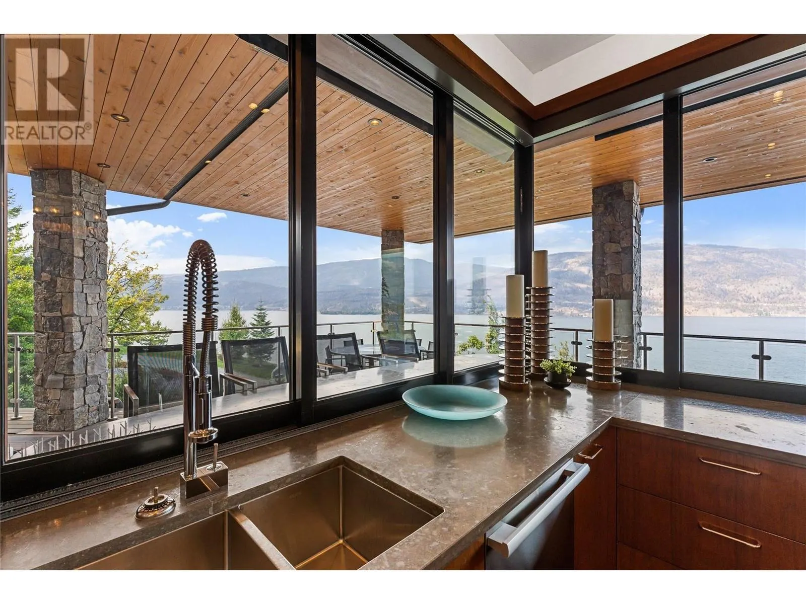180 Sheerwater Court Unit# 23
