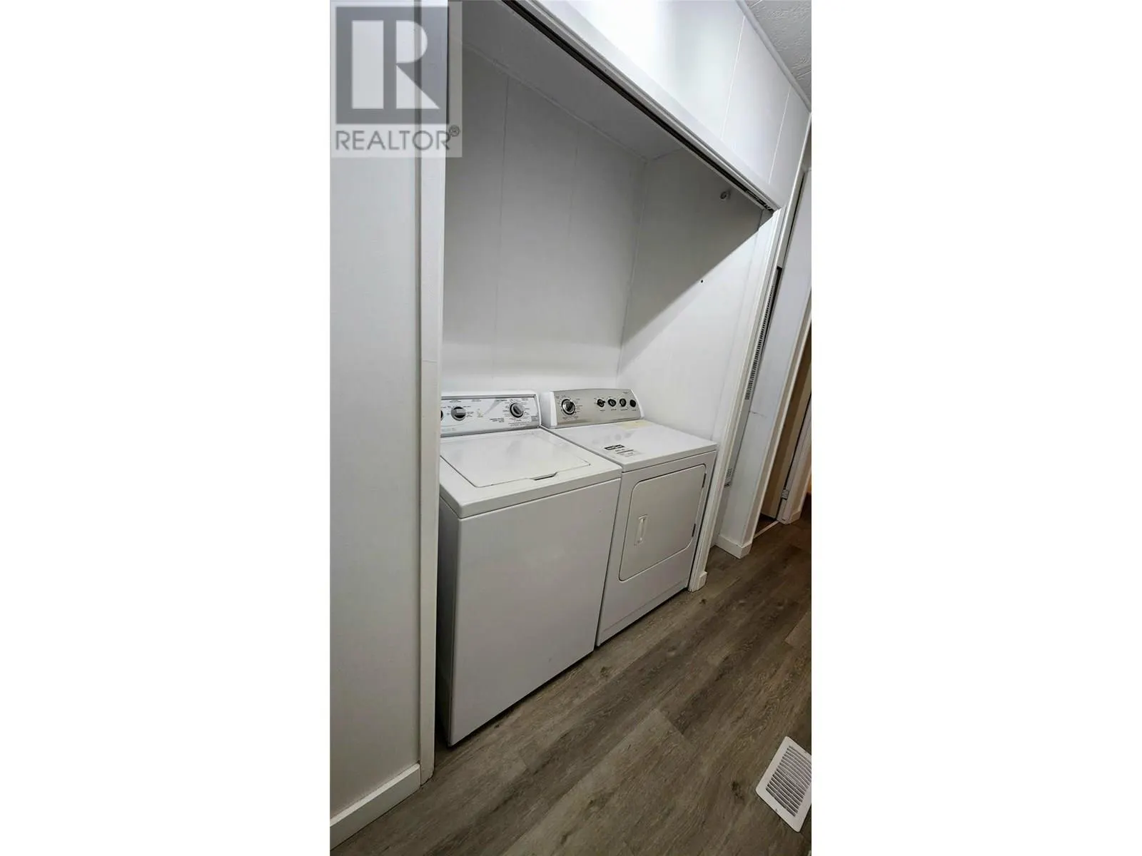 959 Mabel Lake Road Unit# 2