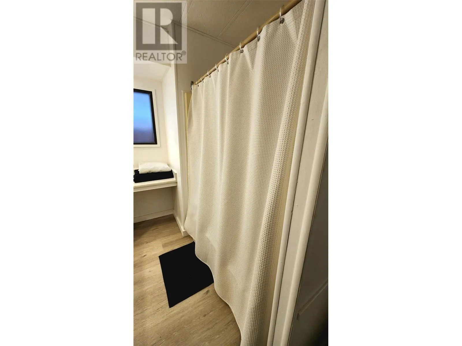 959 Mabel Lake Road Unit# 2