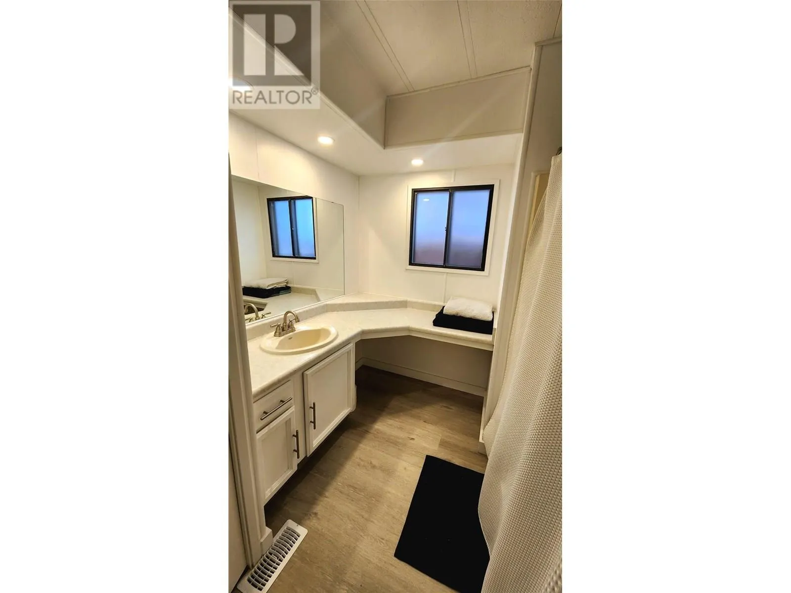 959 Mabel Lake Road Unit# 2