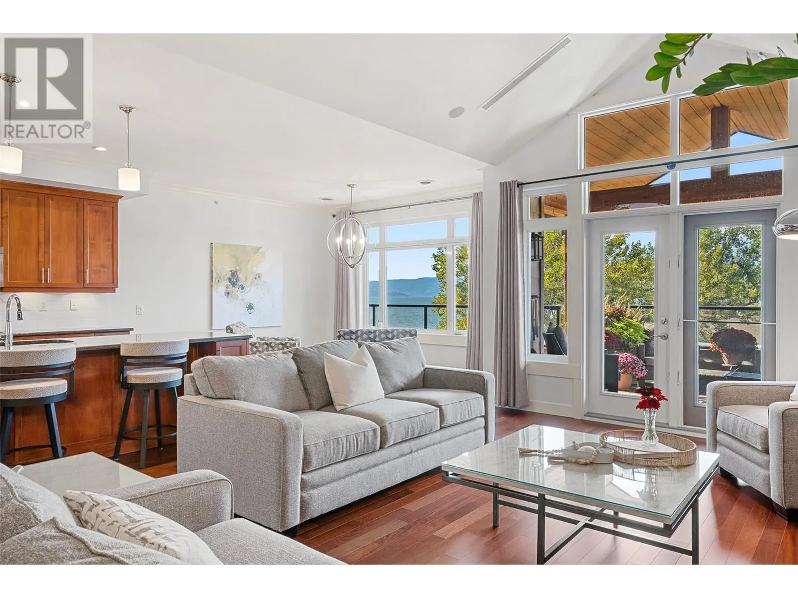 2901 Abbott Street Unit# 402
