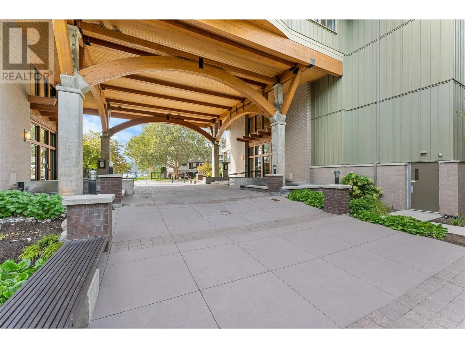 2901 Abbott Street Unit# 402