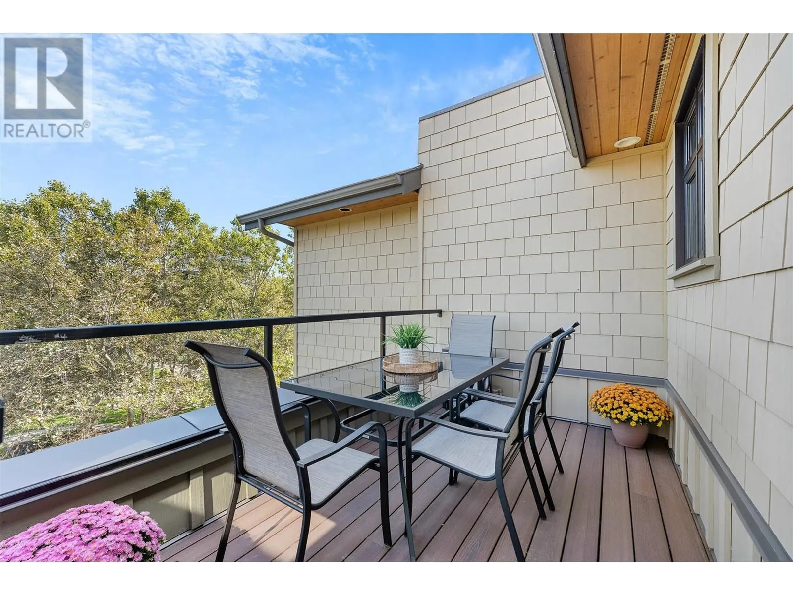 2901 Abbott Street Unit# 402