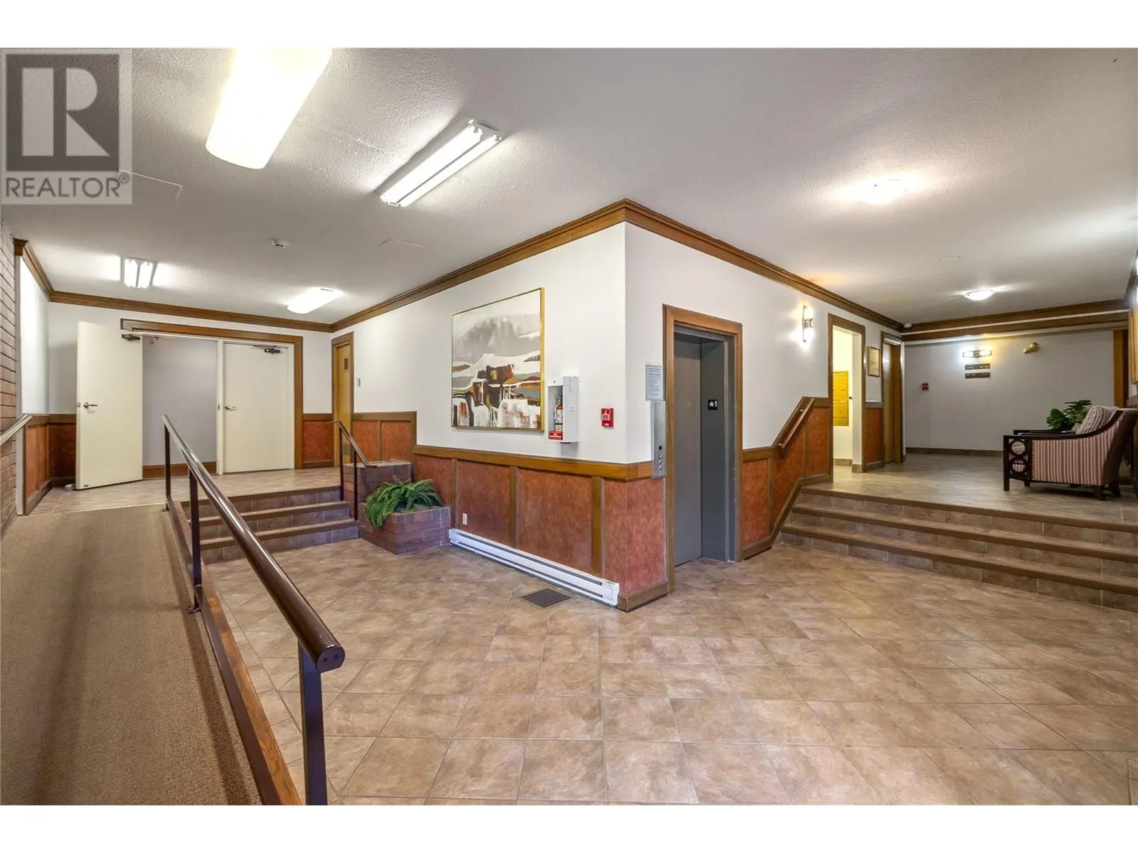 1035 Bernard Avenue Unit# 104