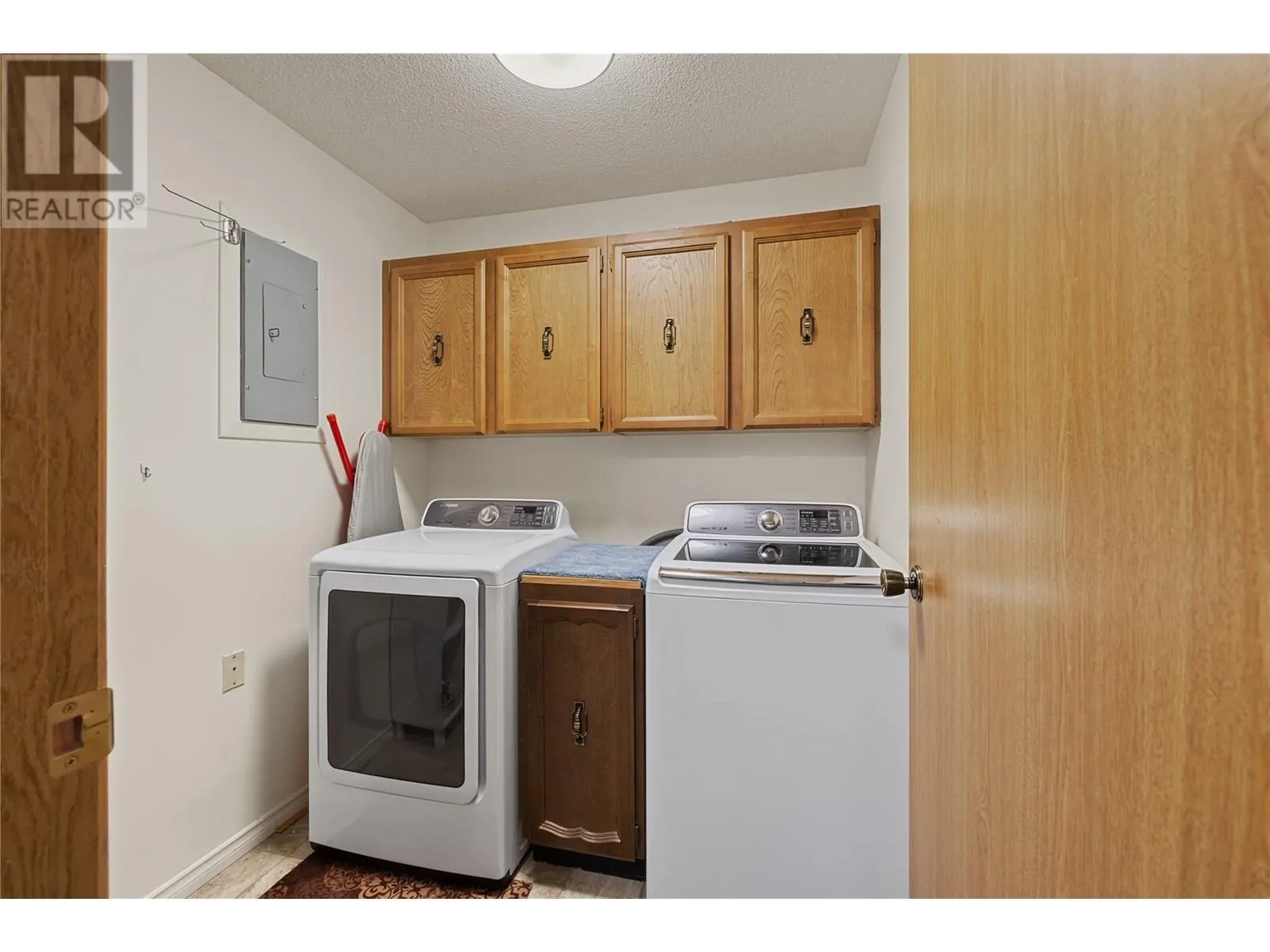1035 Bernard Avenue Unit# 104