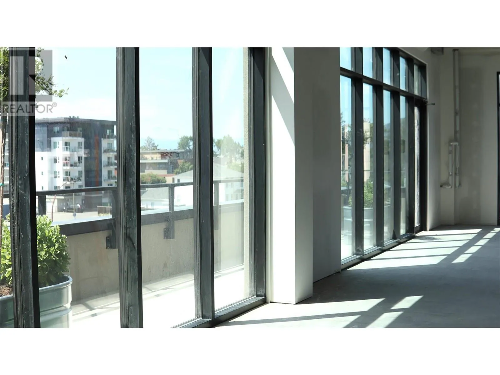550 Osprey Avenue Unit# 3rd Floor