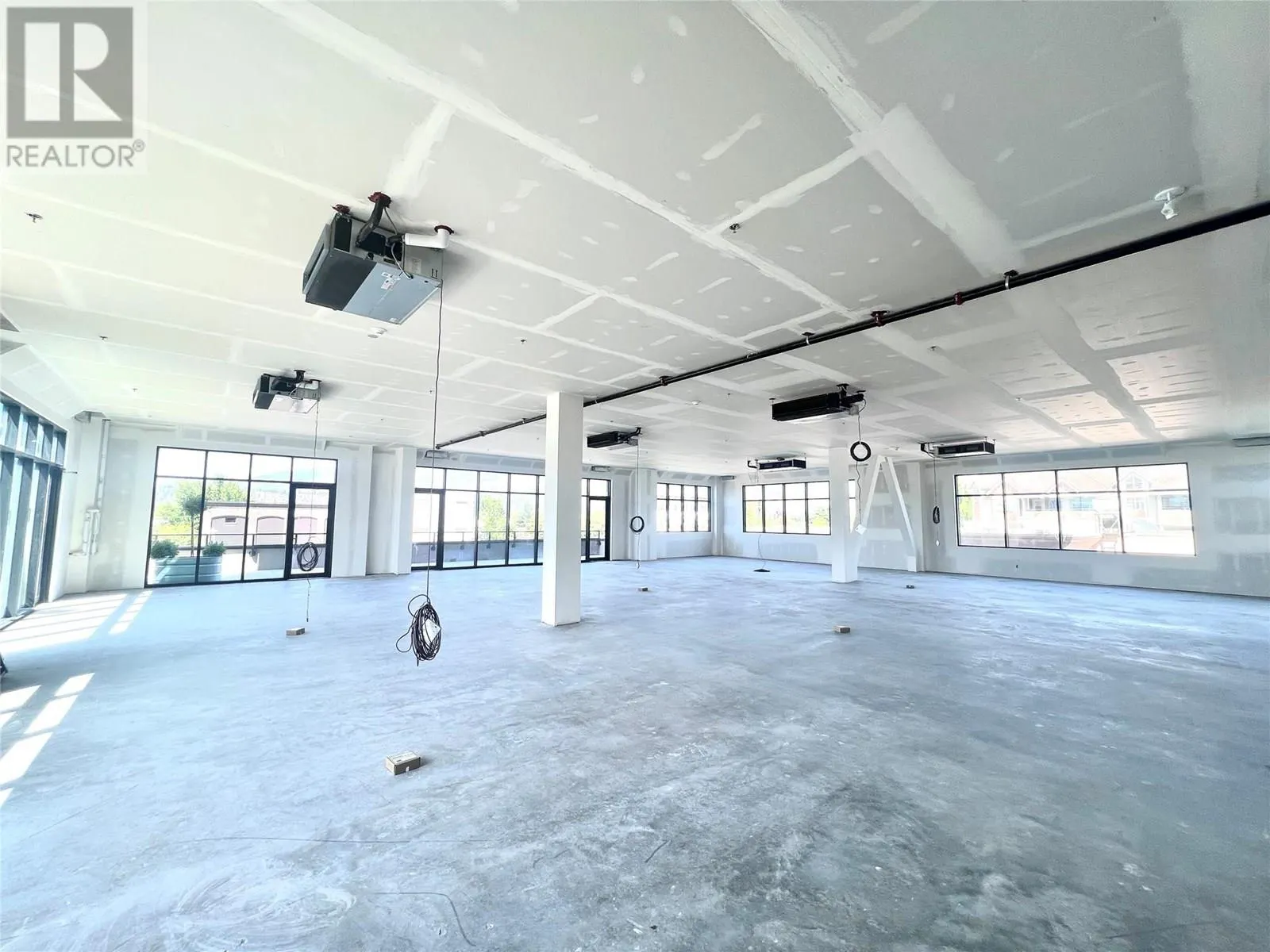 550 Osprey Avenue Unit# 3rd Floor
