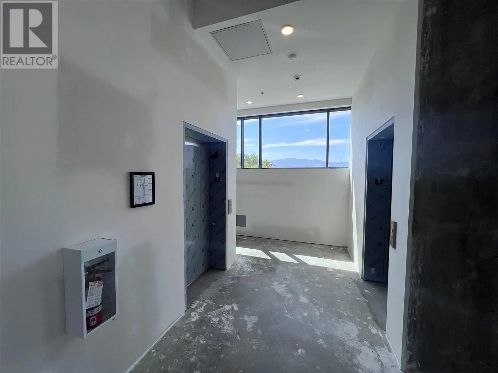 550 Osprey Avenue Unit# 3rd Floor